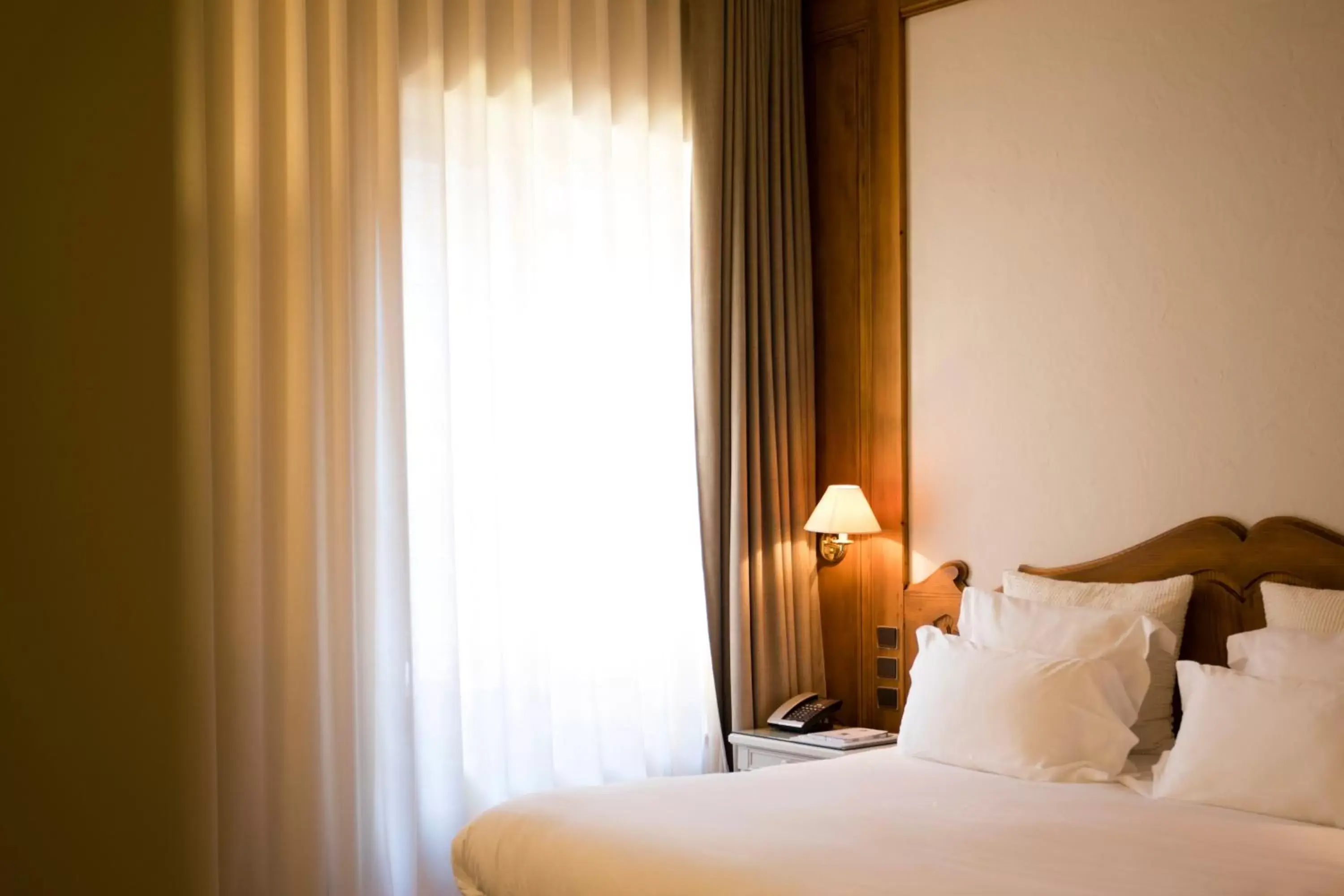 Bedroom, Bed in Relais & Châteaux La Maison Des Têtes