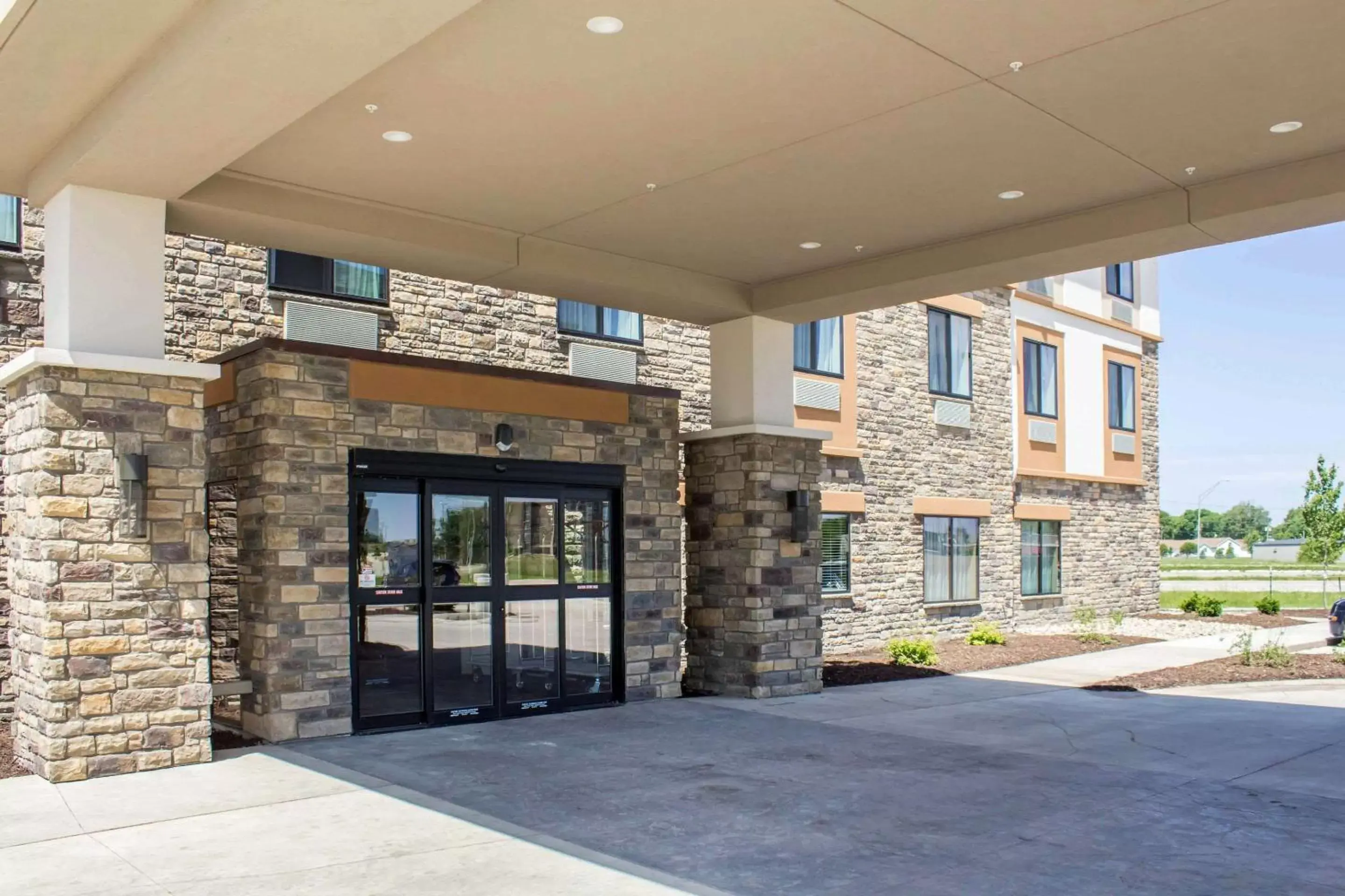 Property building in Sleep Inn & Suites Fort Dodge