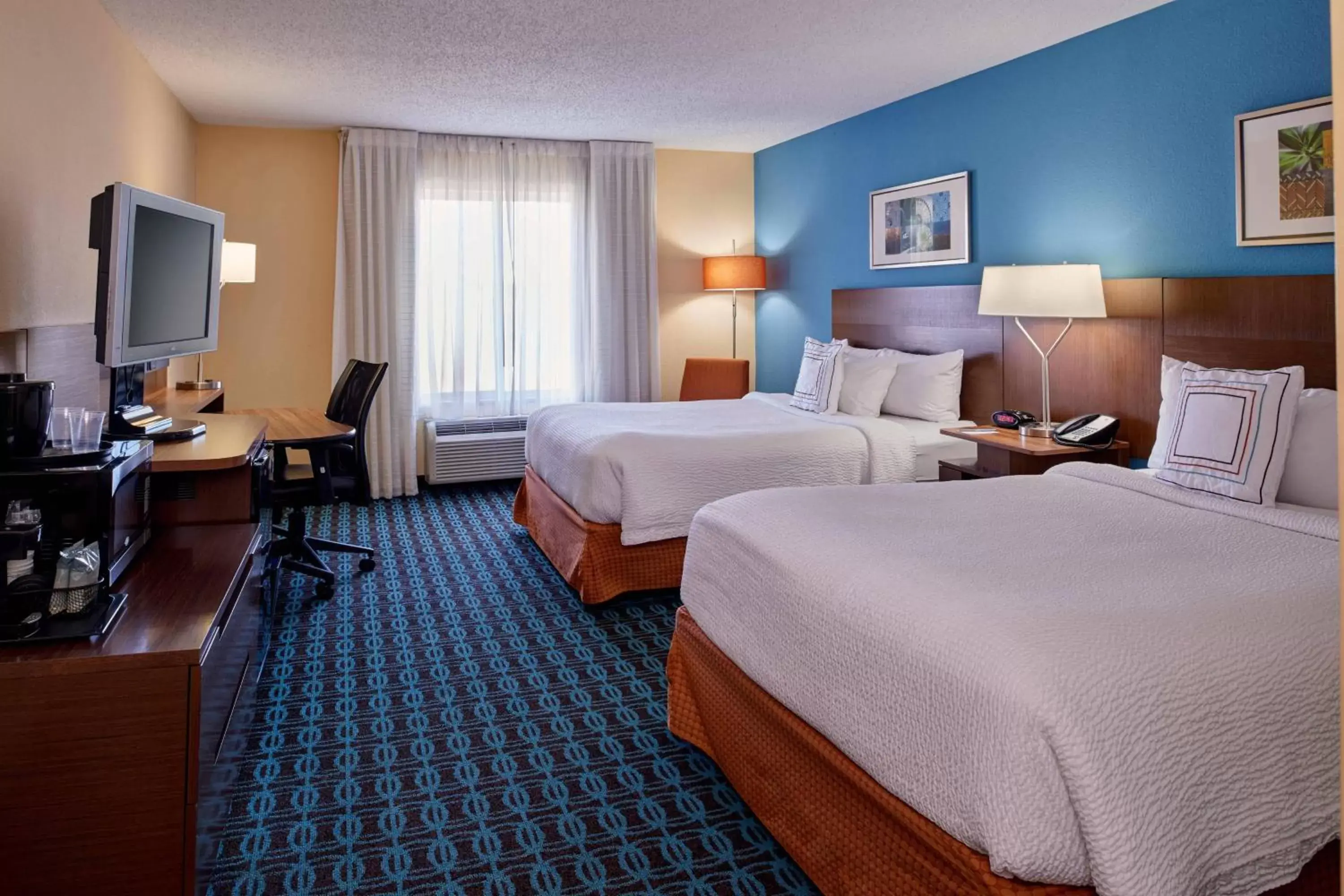Photo of the whole room, Bed in Fairfield Inn by Marriott Kalamazoo West