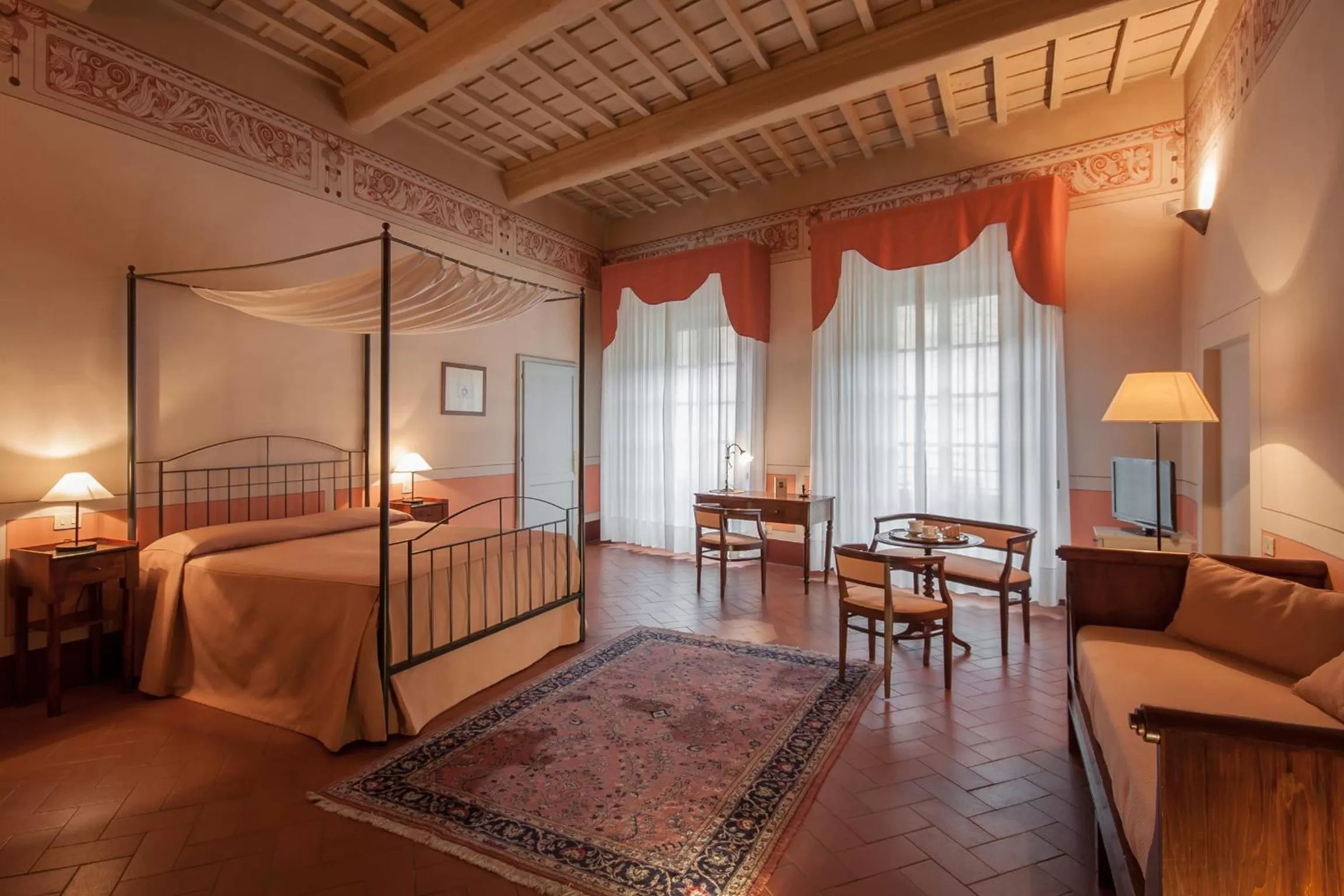 Photo of the whole room, Bed in Hotel L'Antico Pozzo