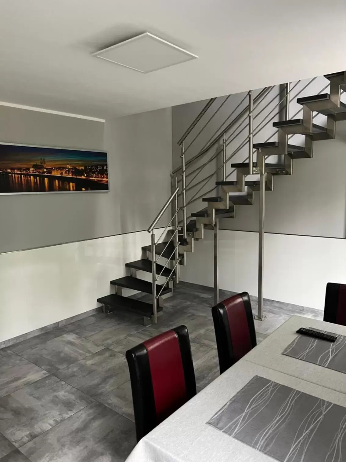 Apartment - Split Level in Garni Hotel Eastside Apartment - Split Level in Garni Hotel Eastside
