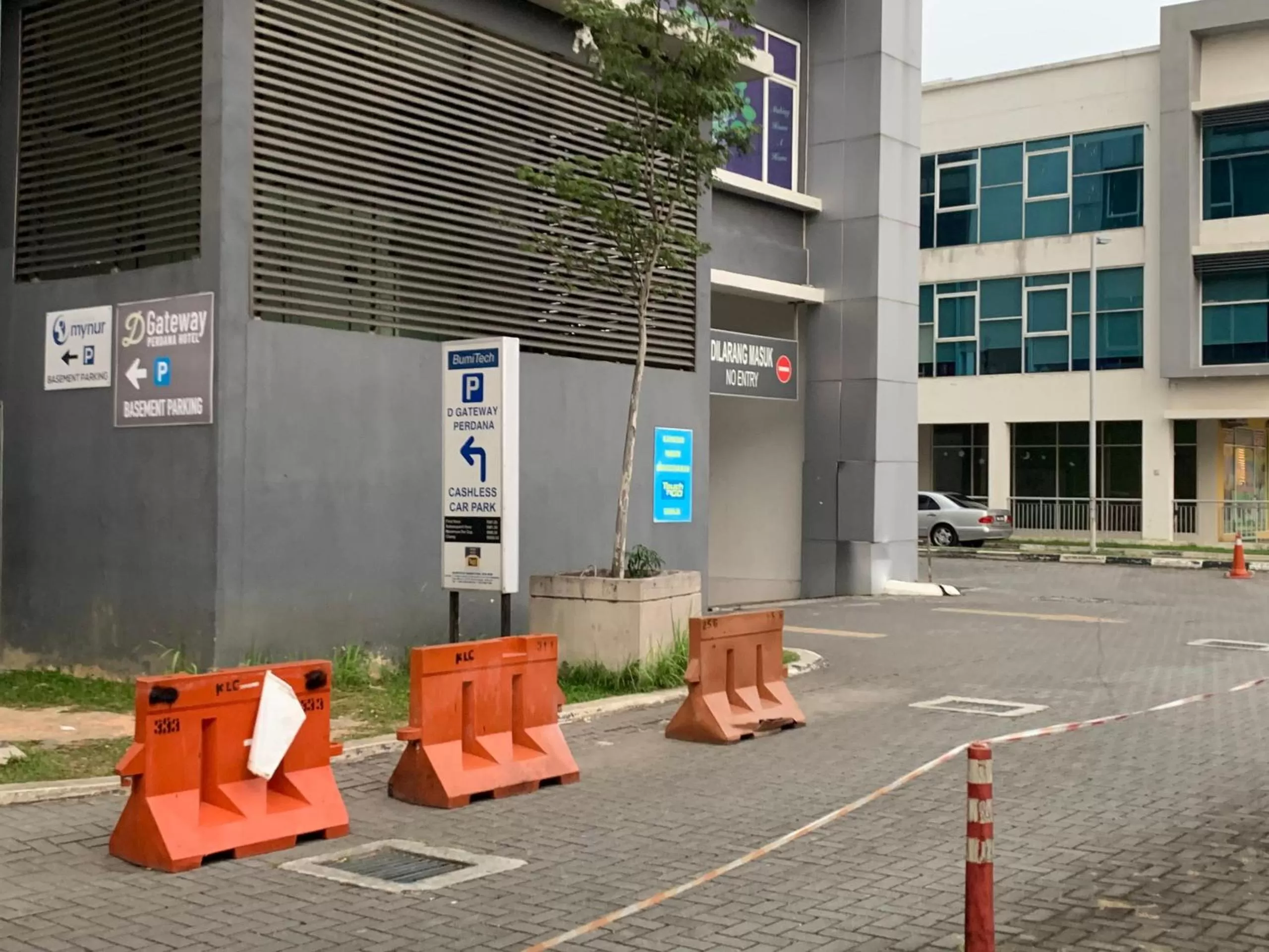 Parking in D Gateway Perdana Hotel Bangi