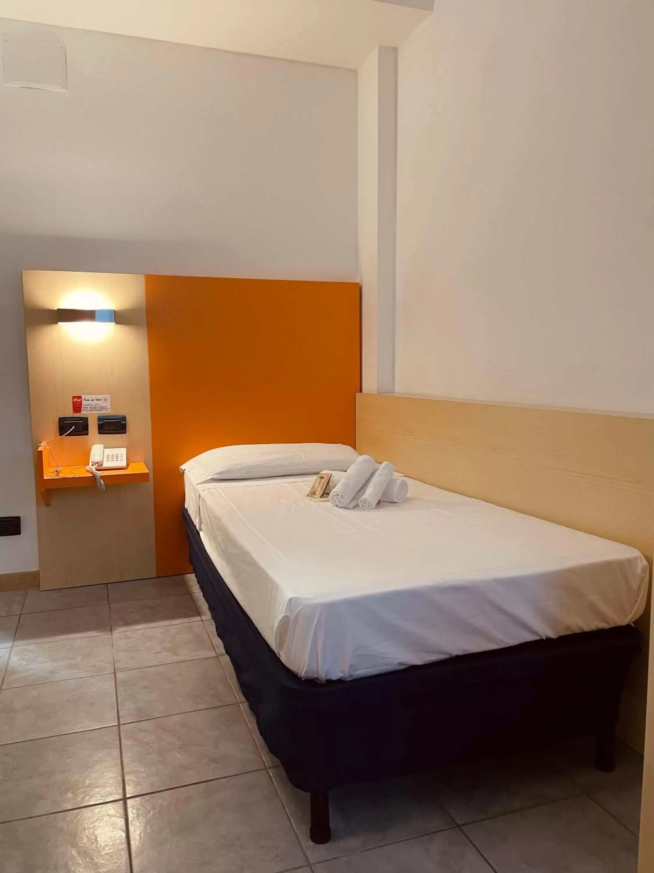 Bedroom, Bed in Hotel Grecale - Venturina Terme