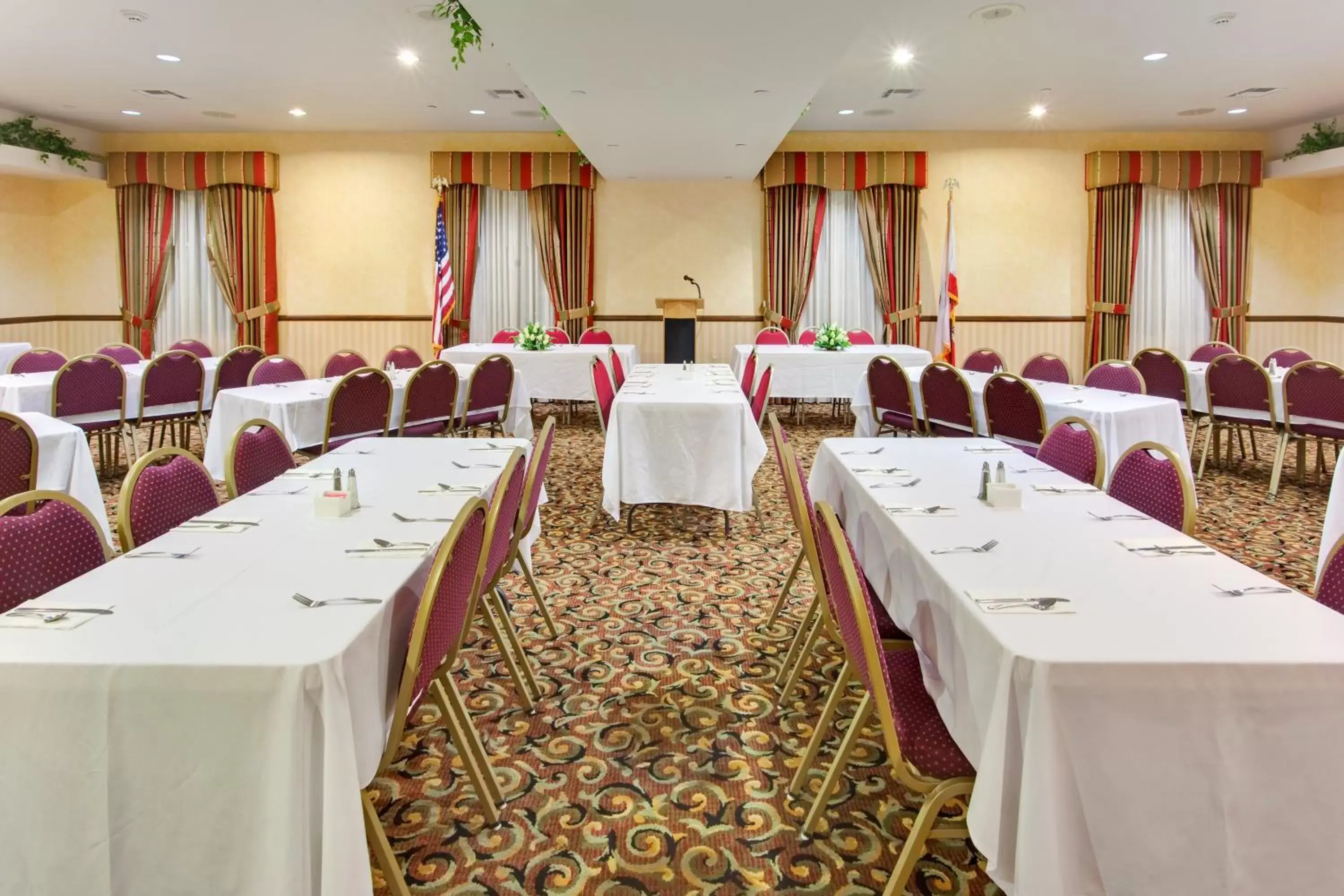 Meeting/conference room in Holiday Inn Express Hotel & Suites Beaumont - Oak Valley, an IHG Hotel