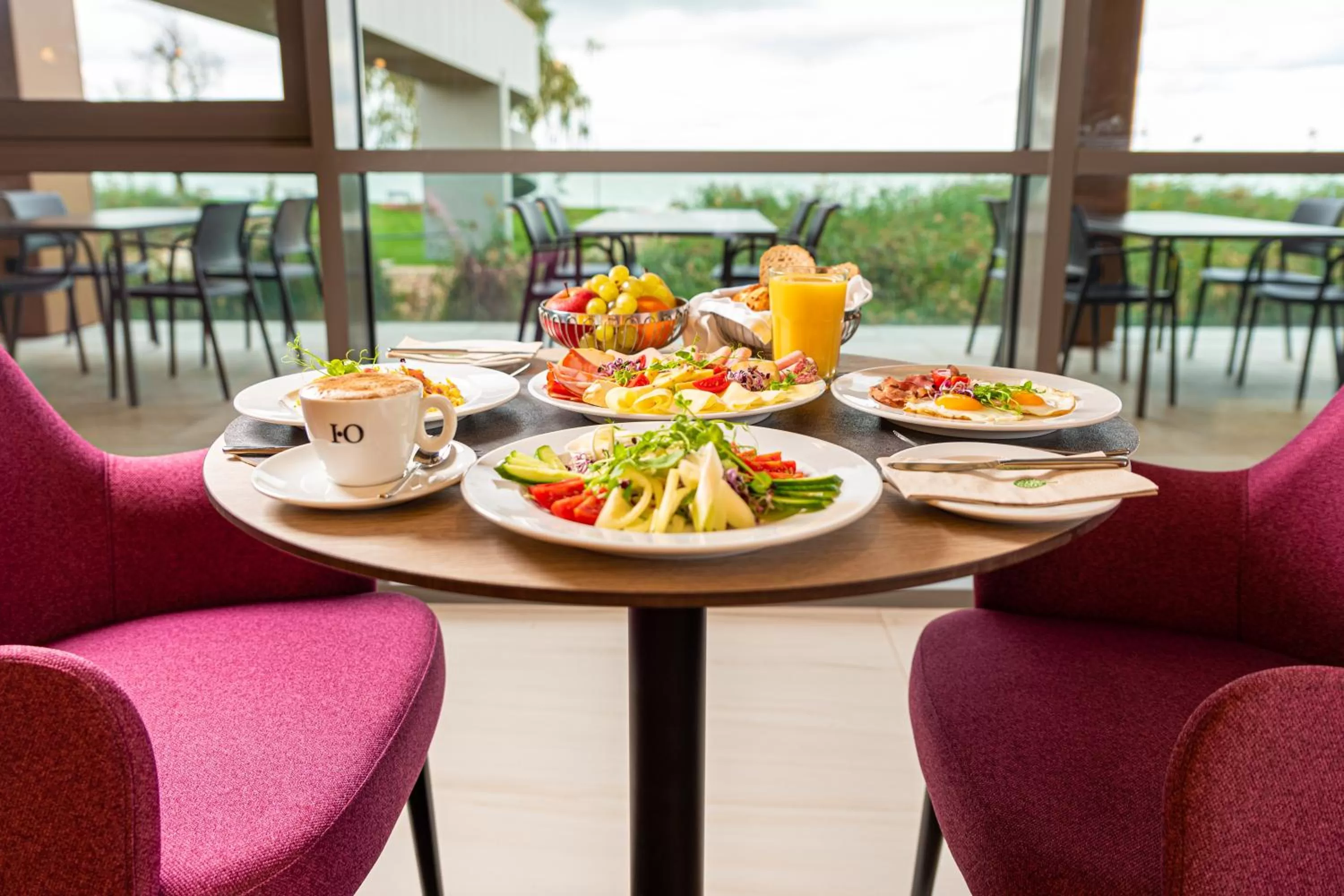 Restaurant/places to eat in Hotel Helikon, Keszthely