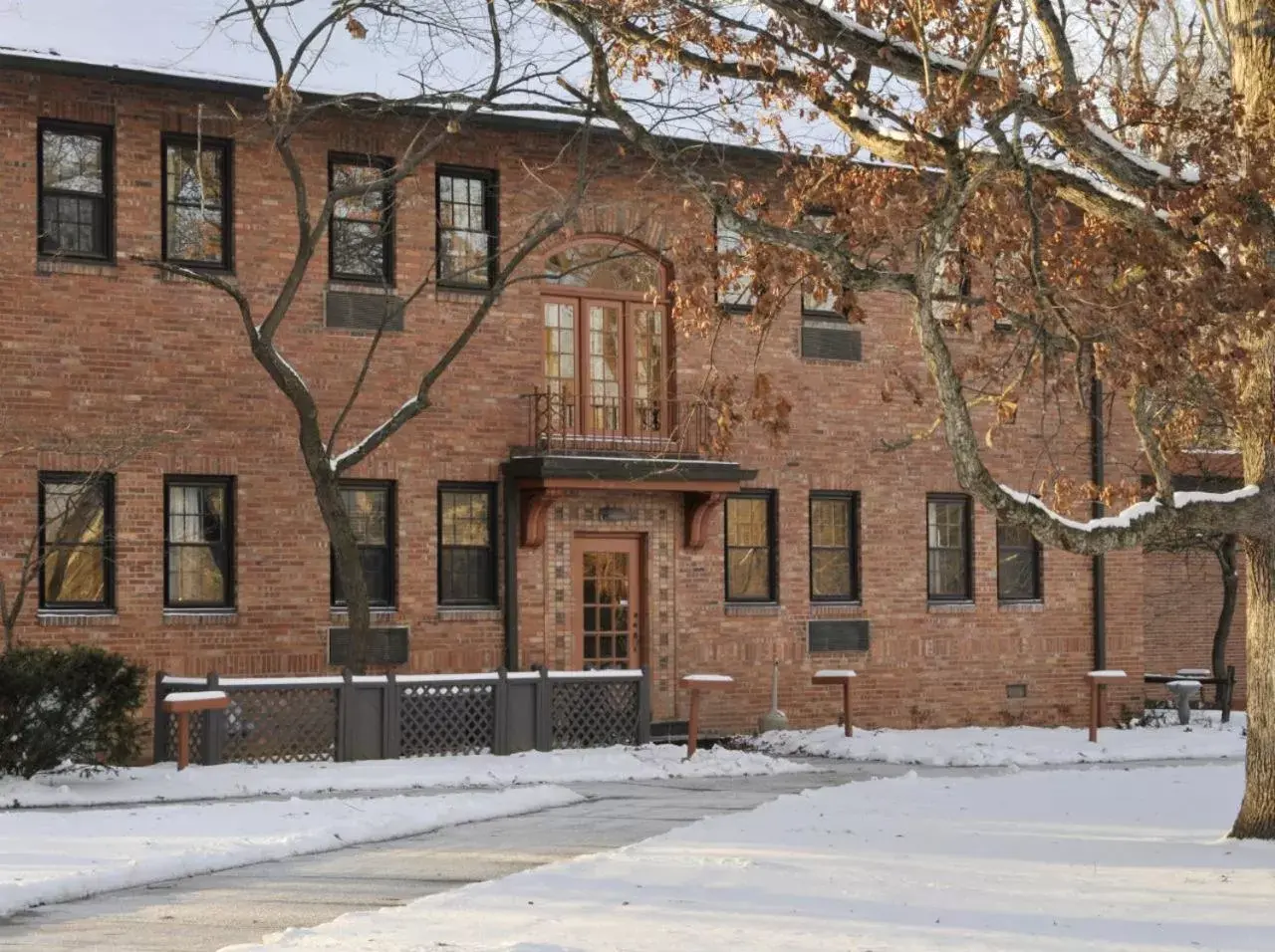 Property building, Winter in Turkey Run Inn & Cabins