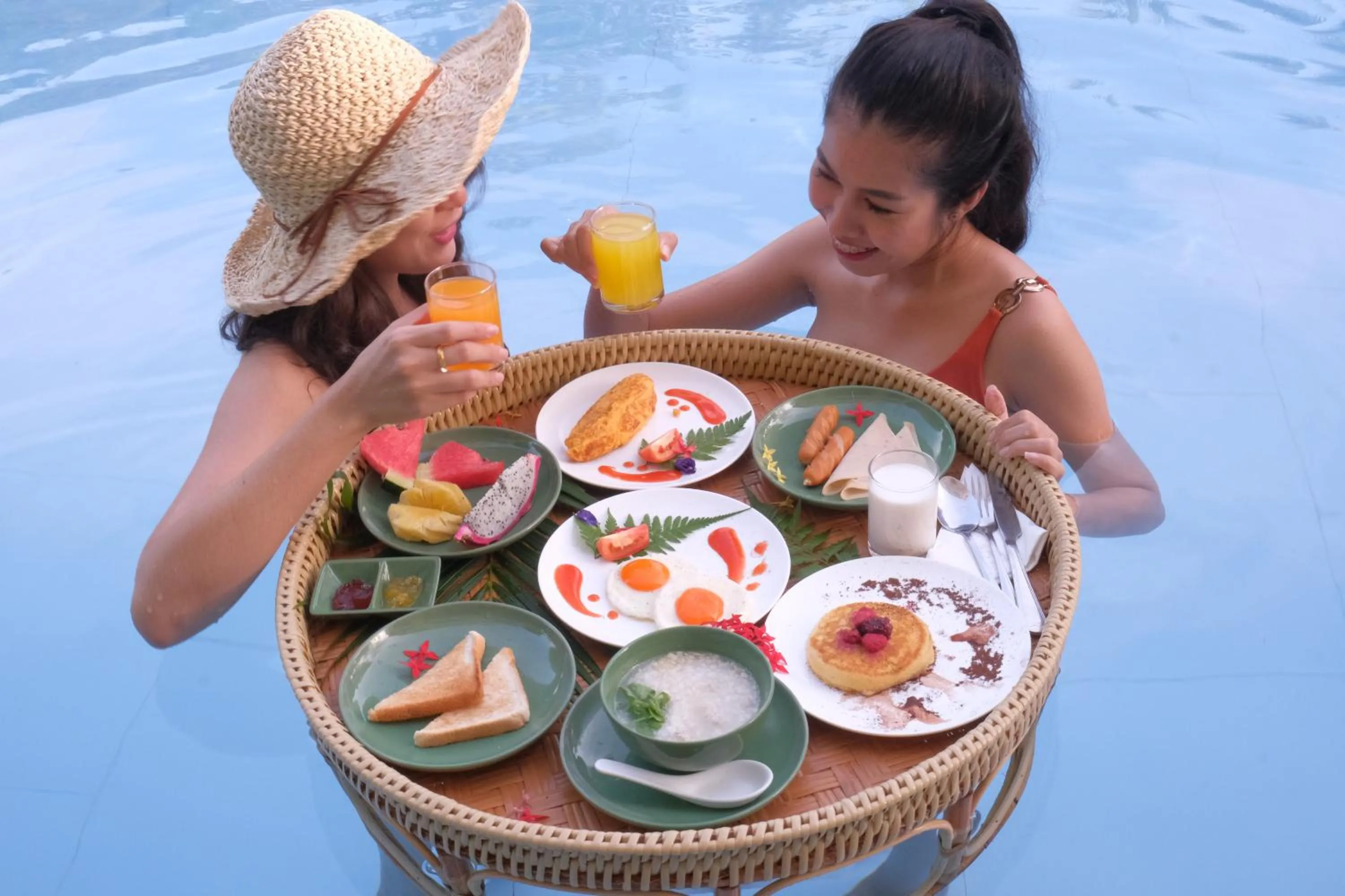 Swimming pool in The Pineapple Hotel