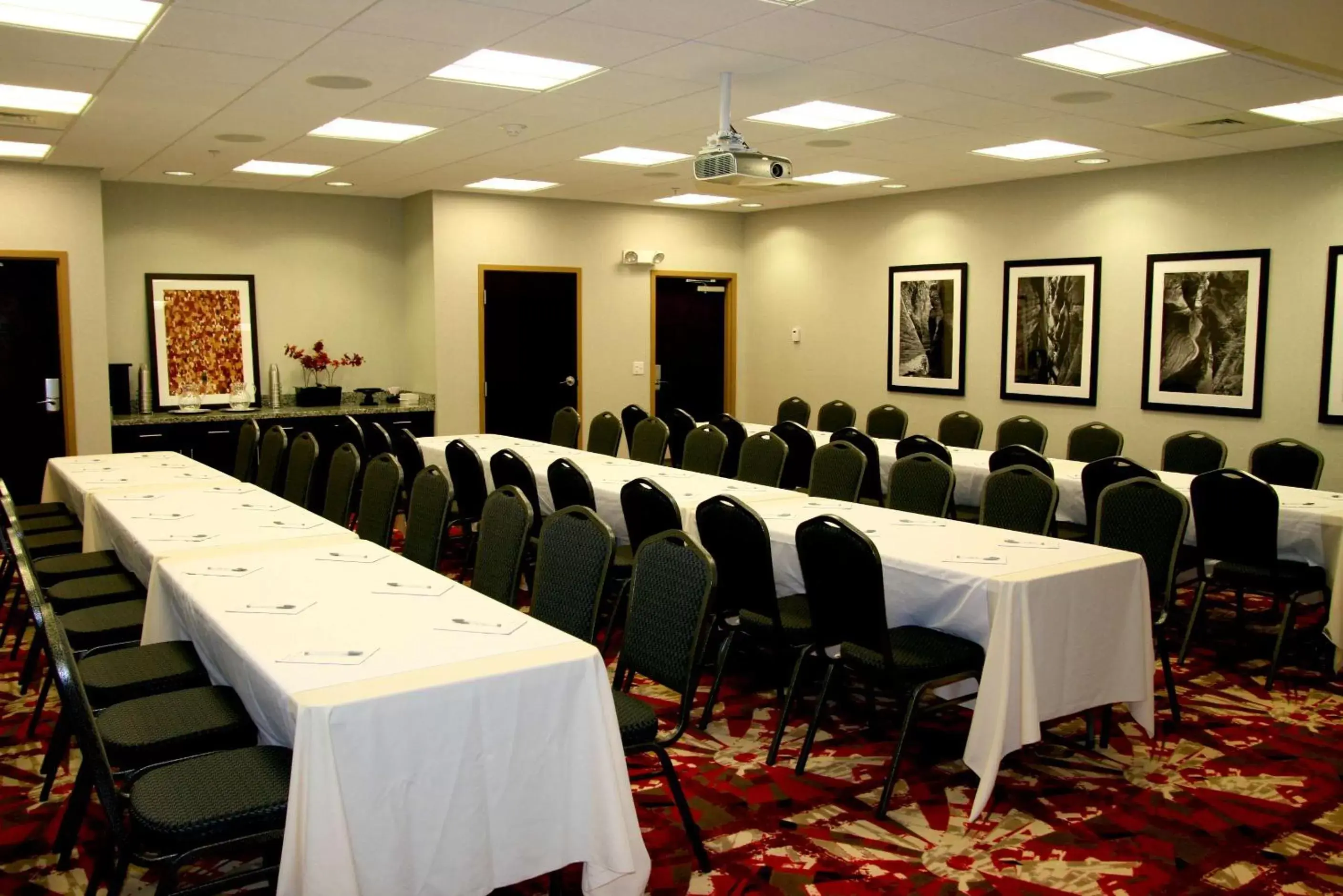Meeting/conference room in Hampton Inn & Suites Salt Lake City-University/Foothill Drive