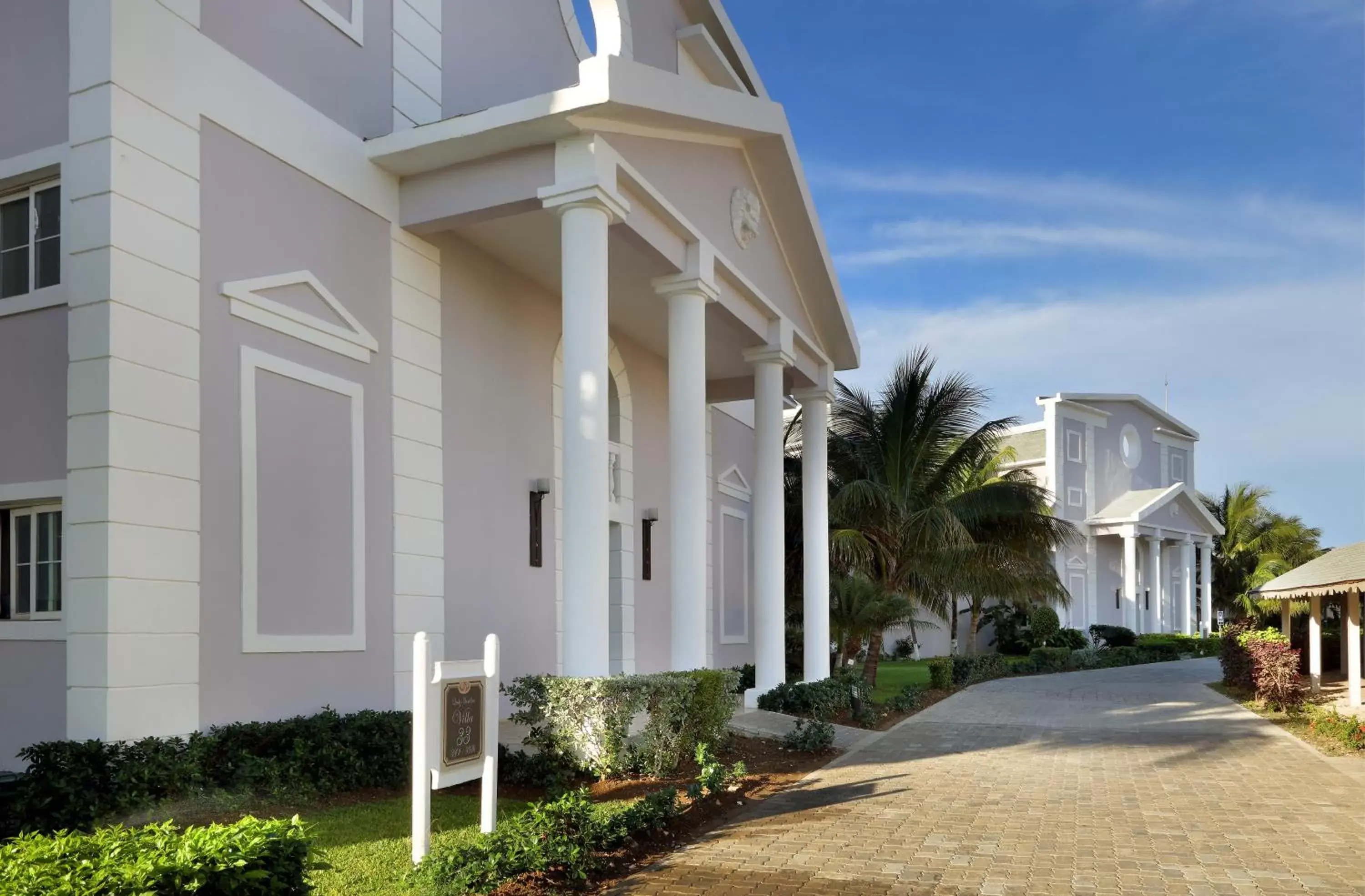 Property Building in Grand Palladium Lady Hamilton Resort & Spa - All Inclusive