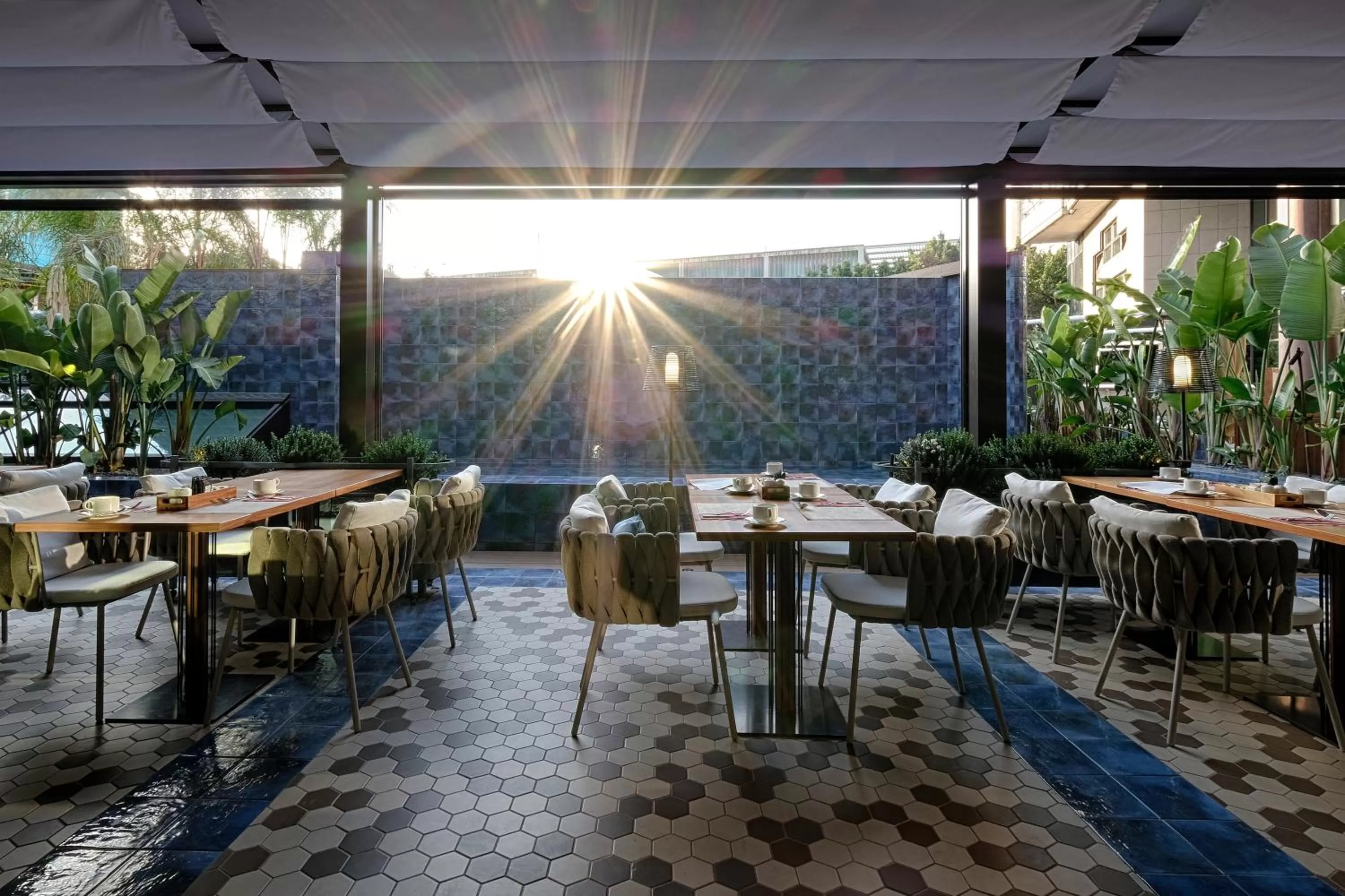 Restaurant/places to eat in Sofitel Barcelona Skipper