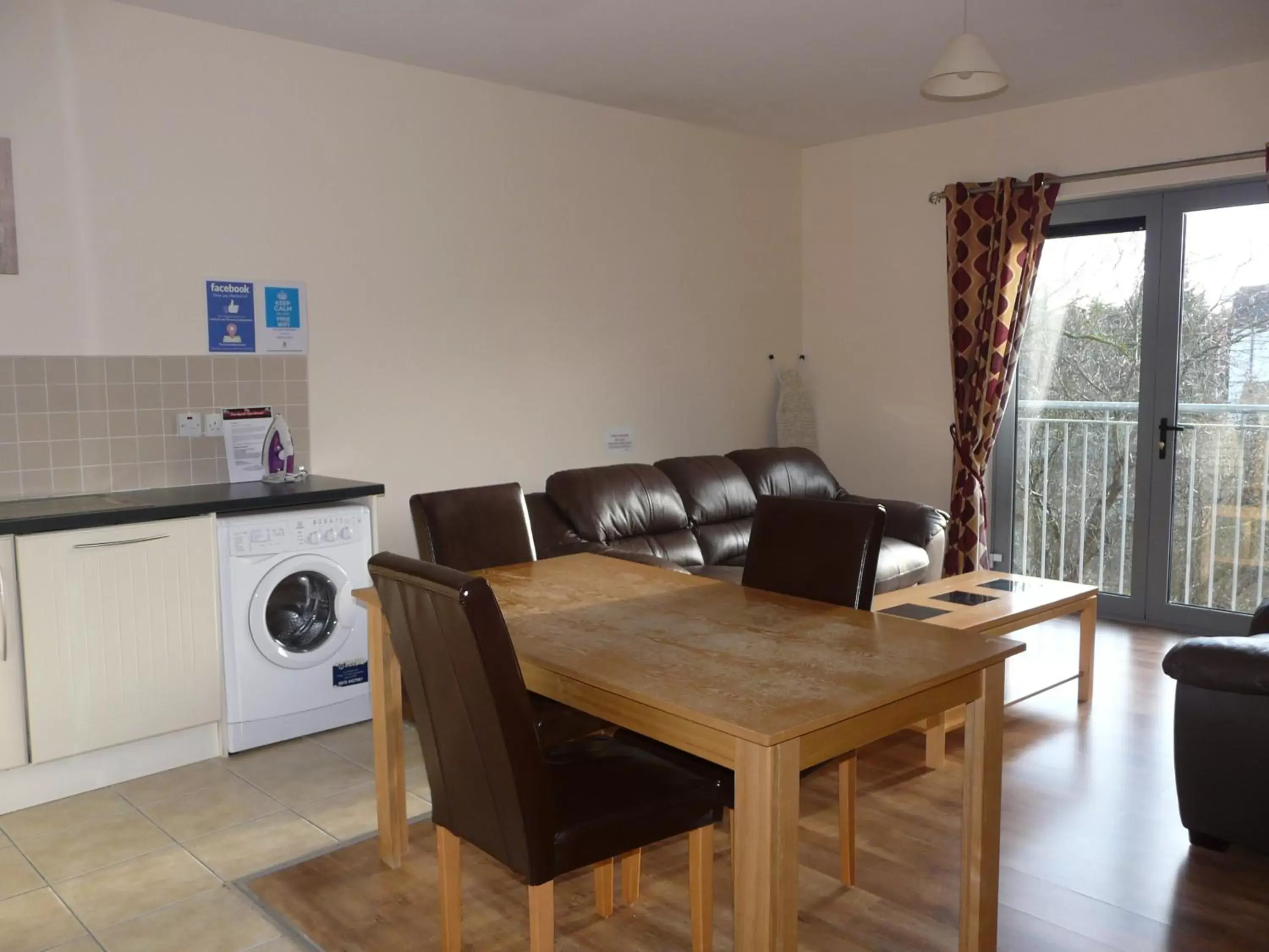 Dining Area in The Courtyard Apartments