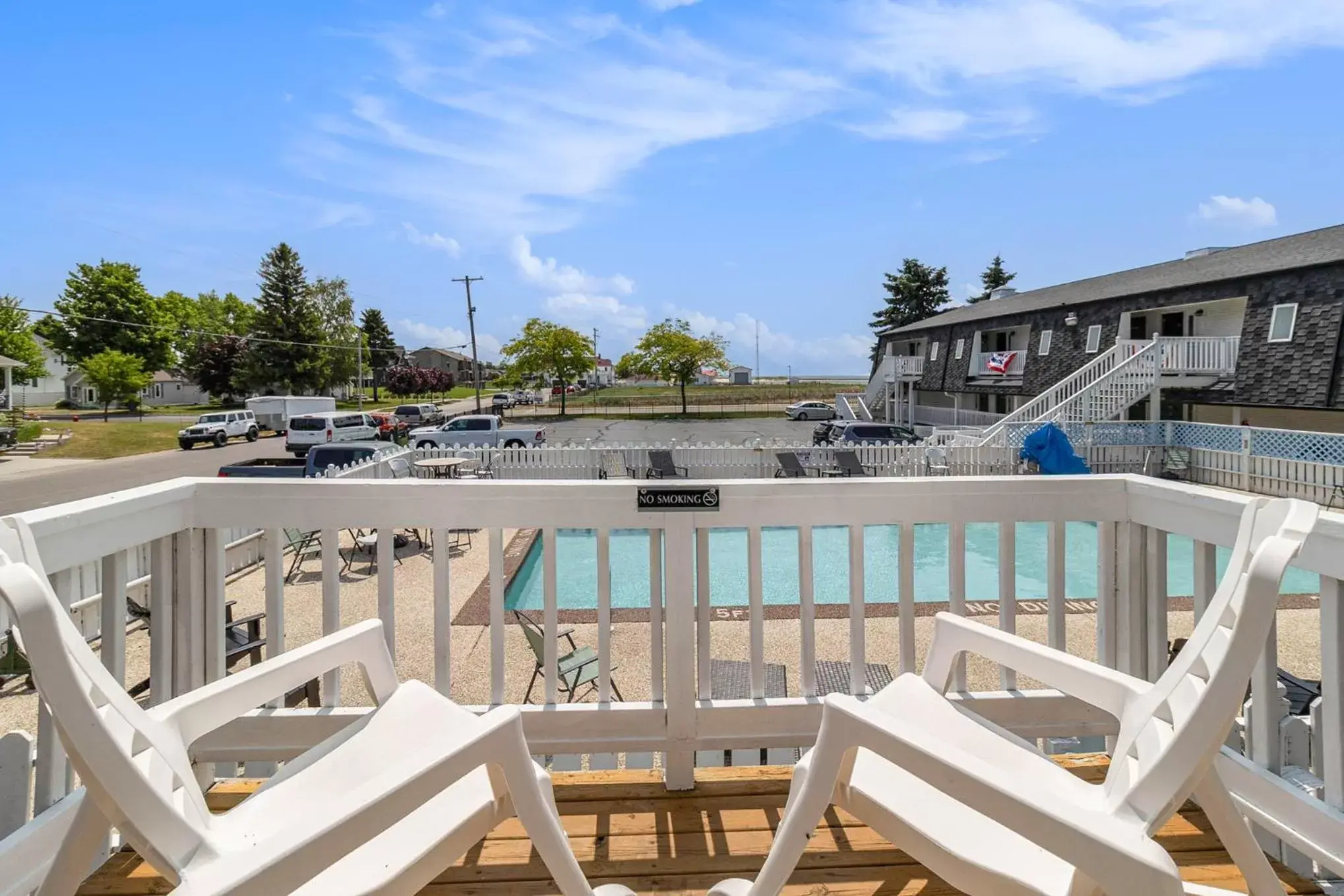 Pool View in Snyders Shoreline Inn