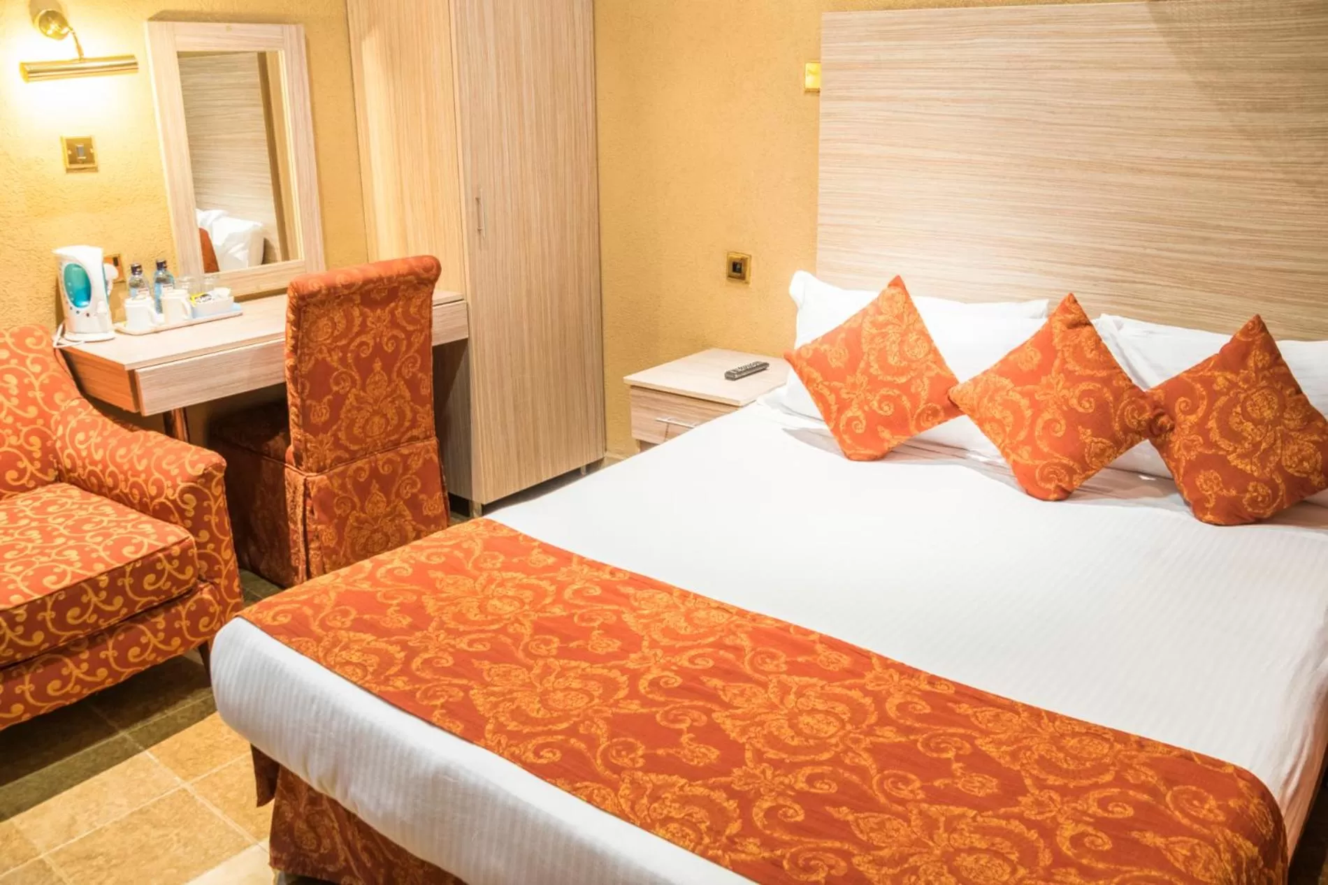 Photo of the whole room, Bed in Hotel Waterbuck