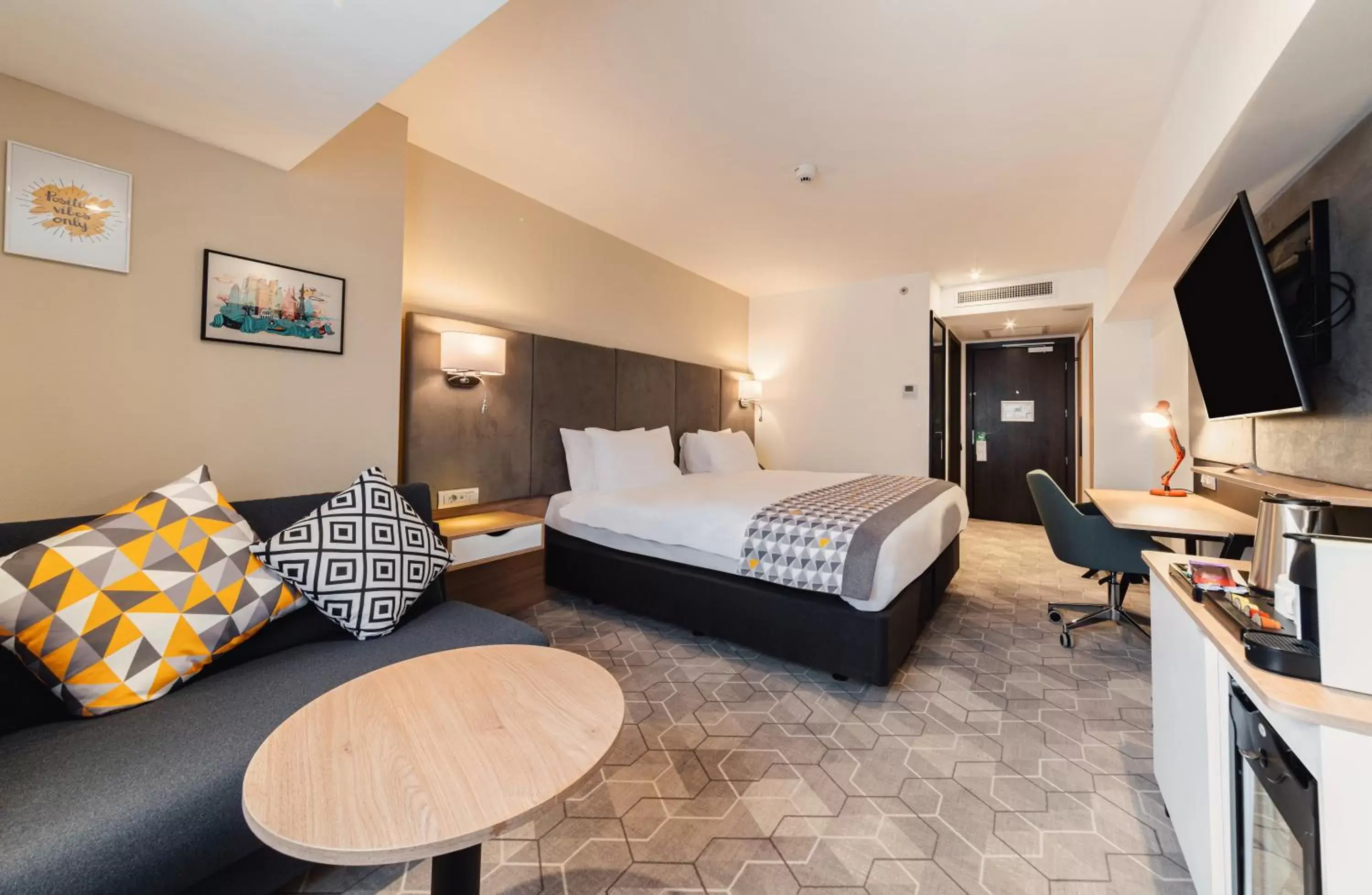 Bed in Holiday Inn Bucharest - Times by IHG Bed in Holiday Inn Bucharest - Times by IHG