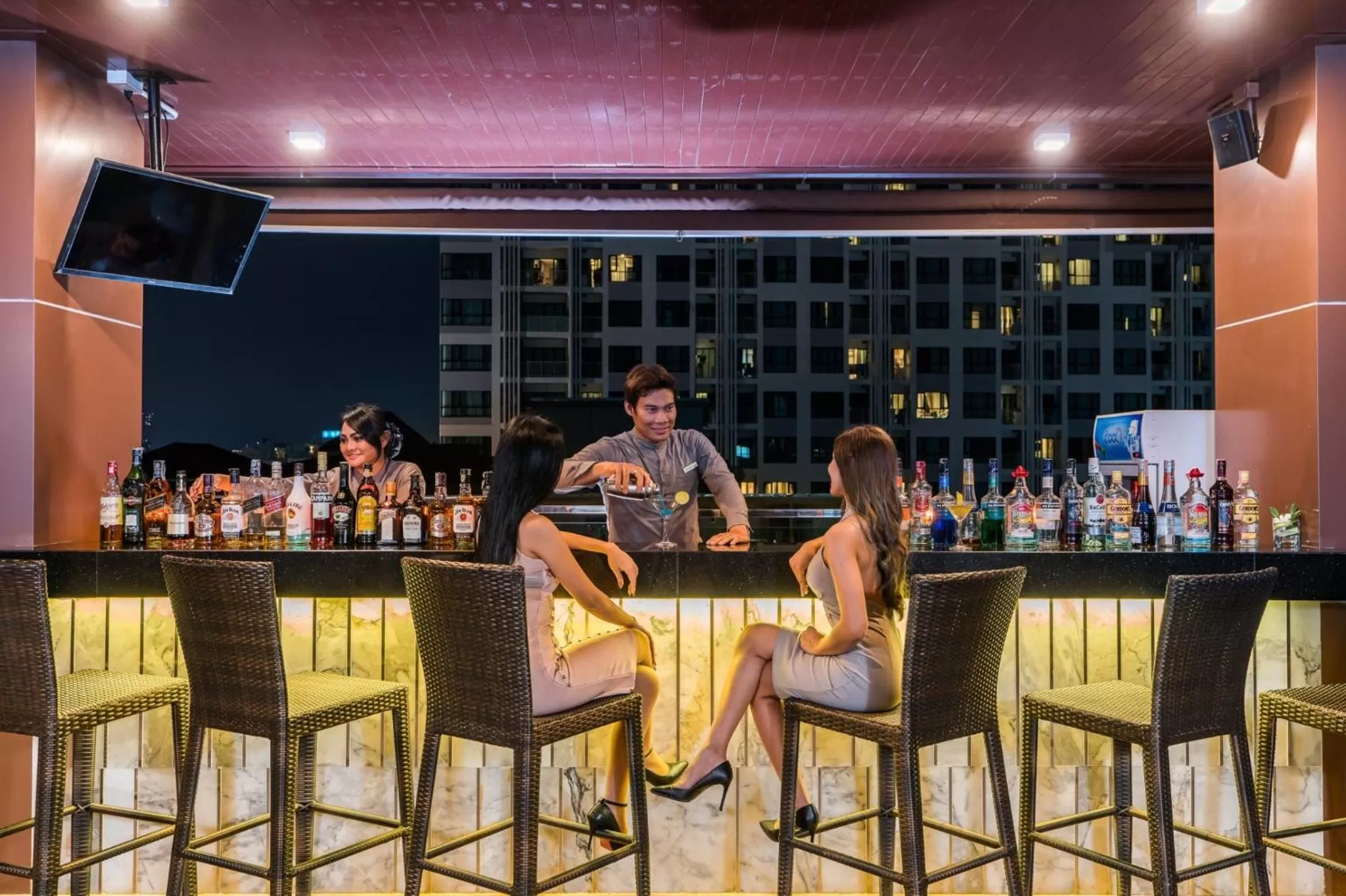 Nightclub / DJ in Acqua Hotel