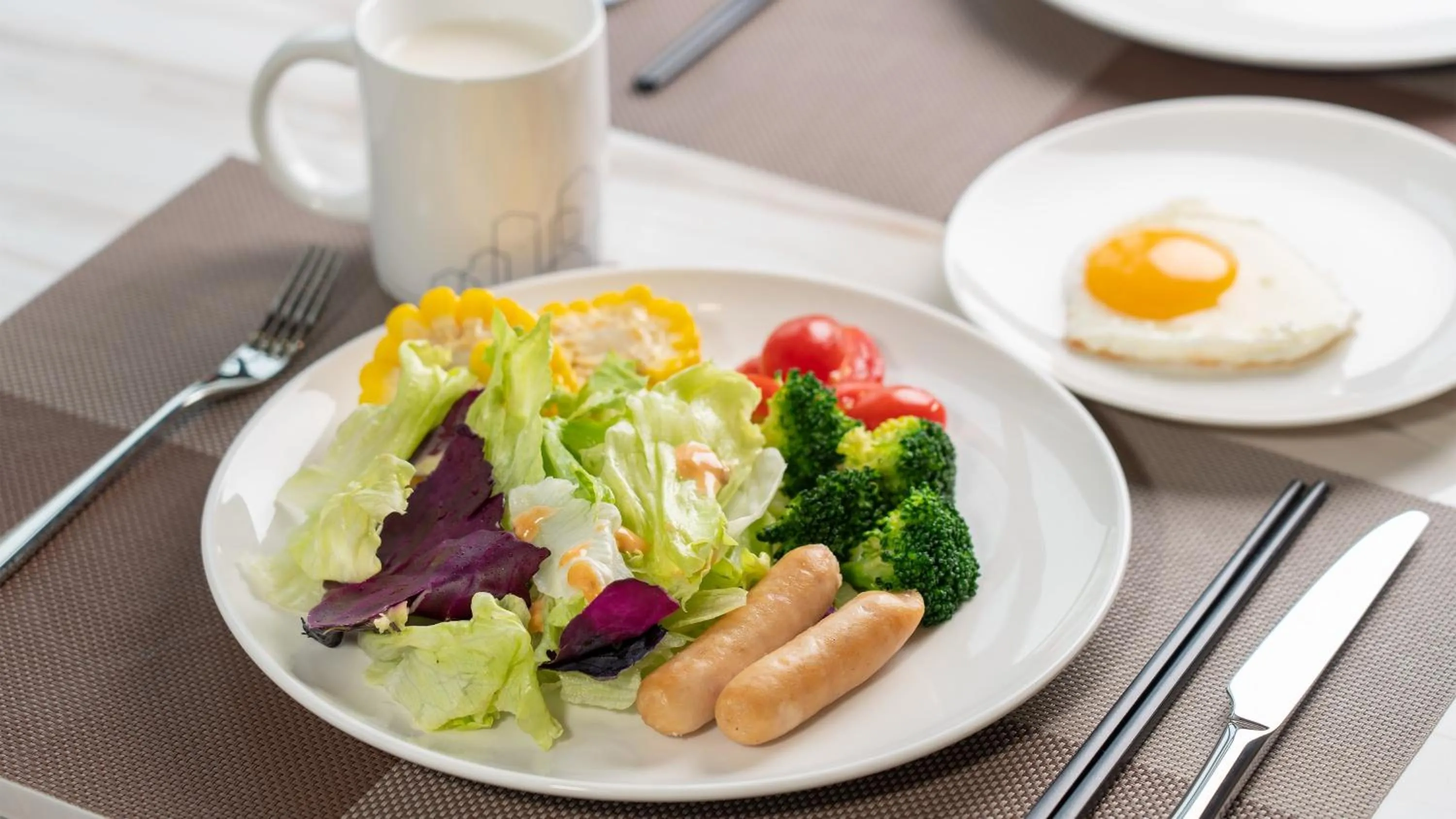 Breakfast in Holiday Inn Express Chengdu Pidu by IHG