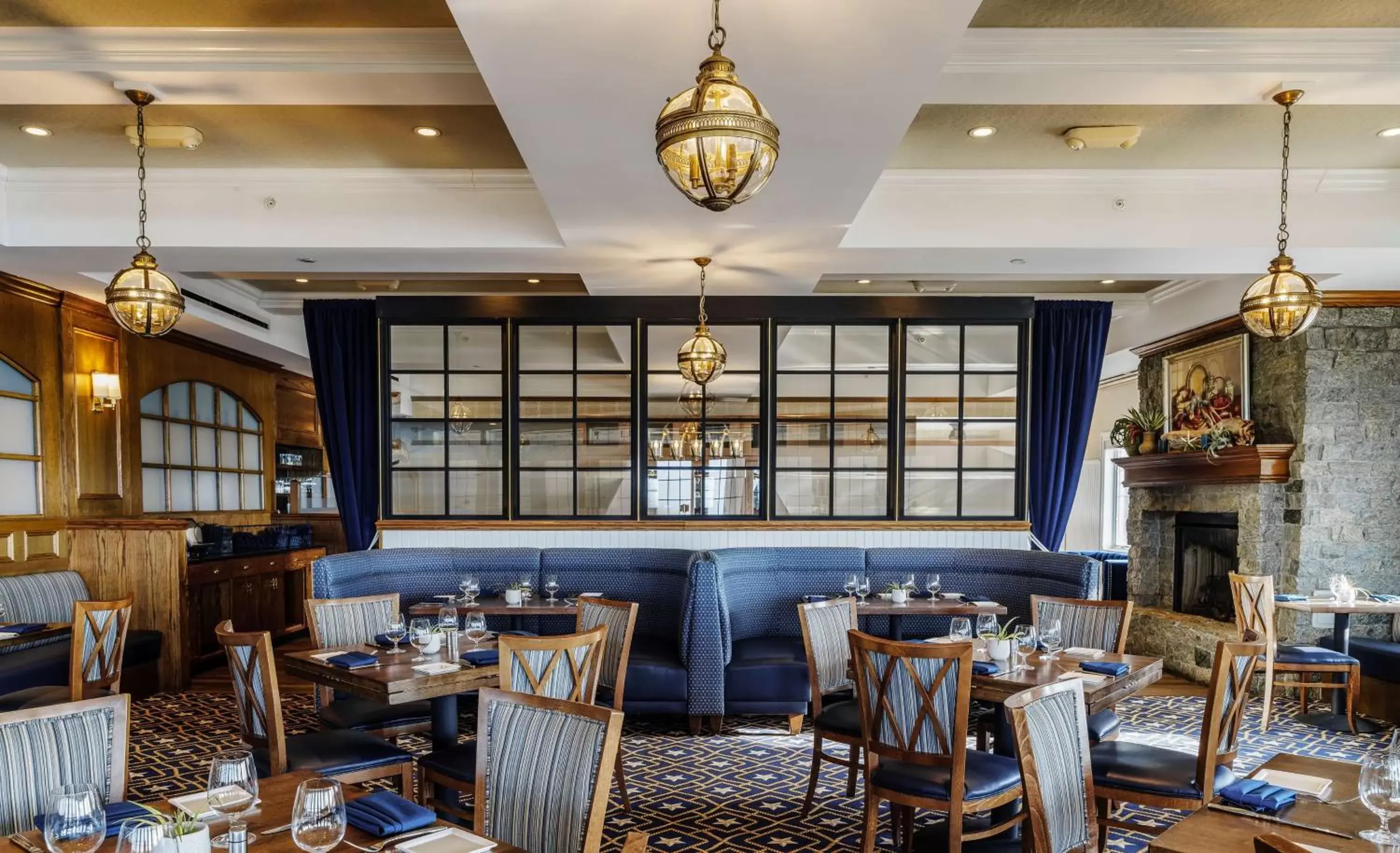 Dining area, Restaurant/Places to Eat in Madison Beach Hotel, Curio Collection by Hilton