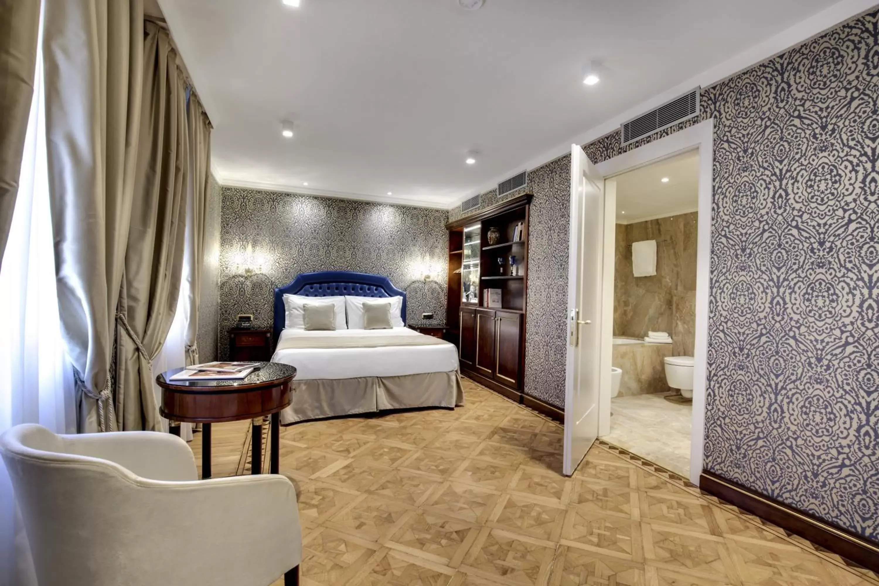 Photo of the whole room, Bed in Hotel Donà Palace