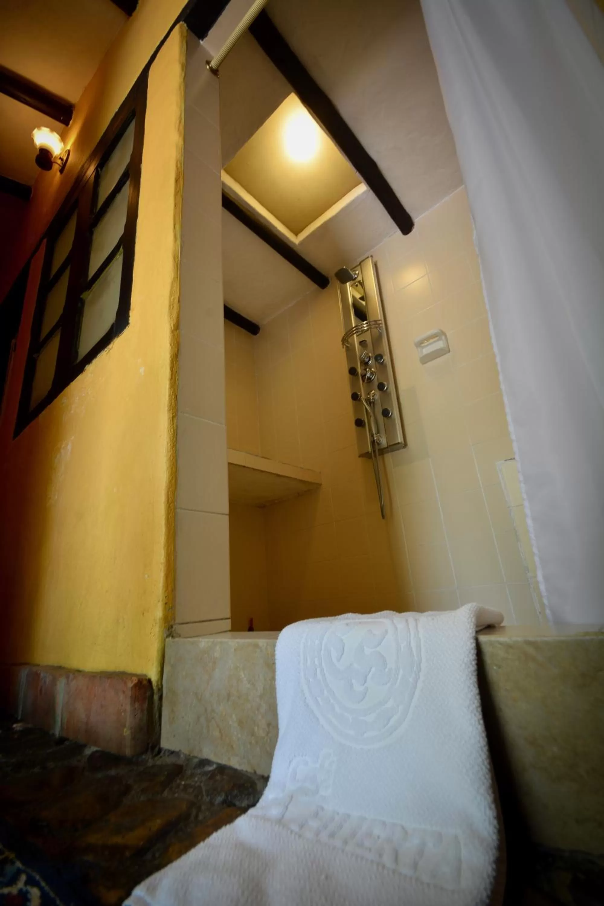 Shower in Posada Cafe La Huerta