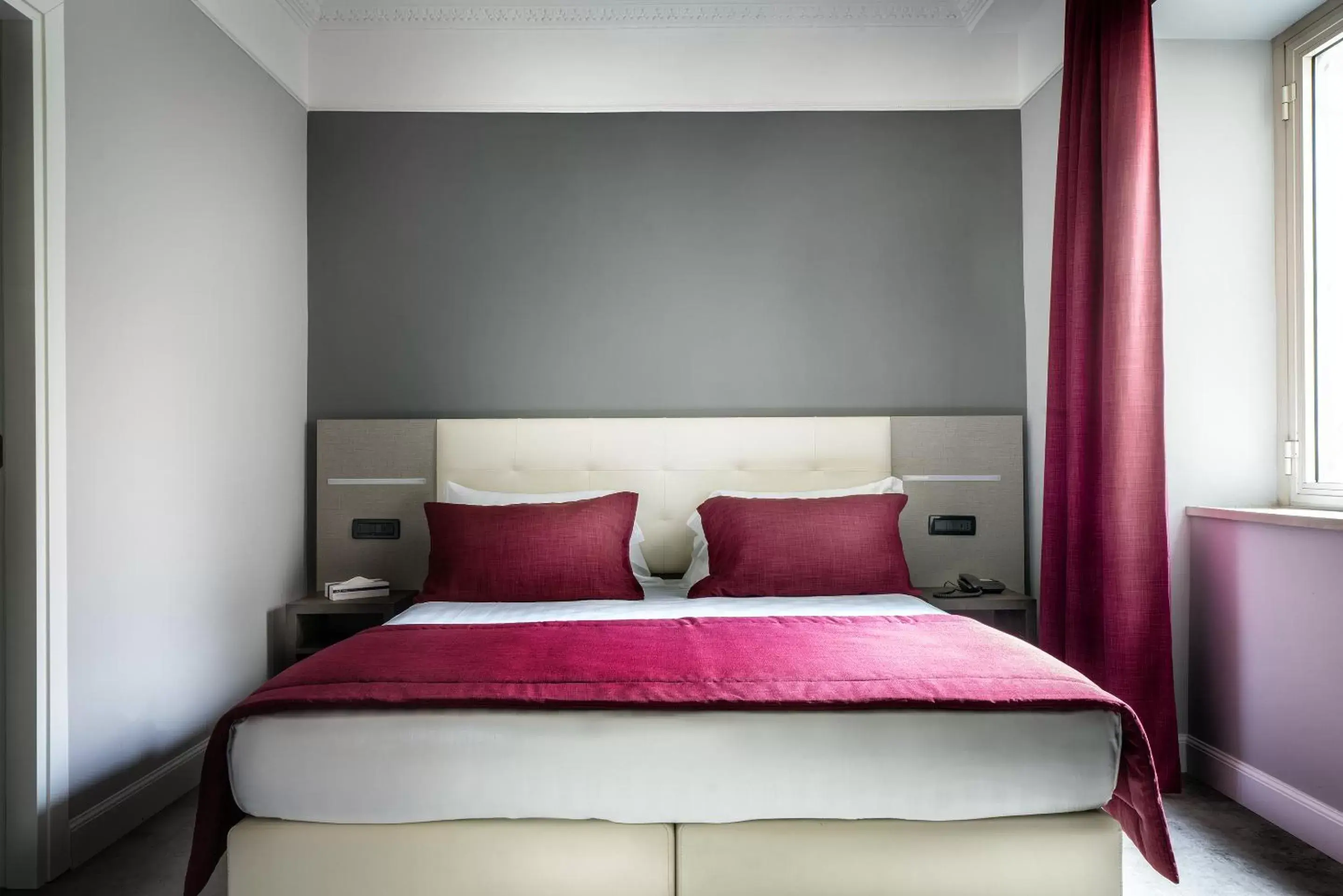 Bed in Hotel Varese