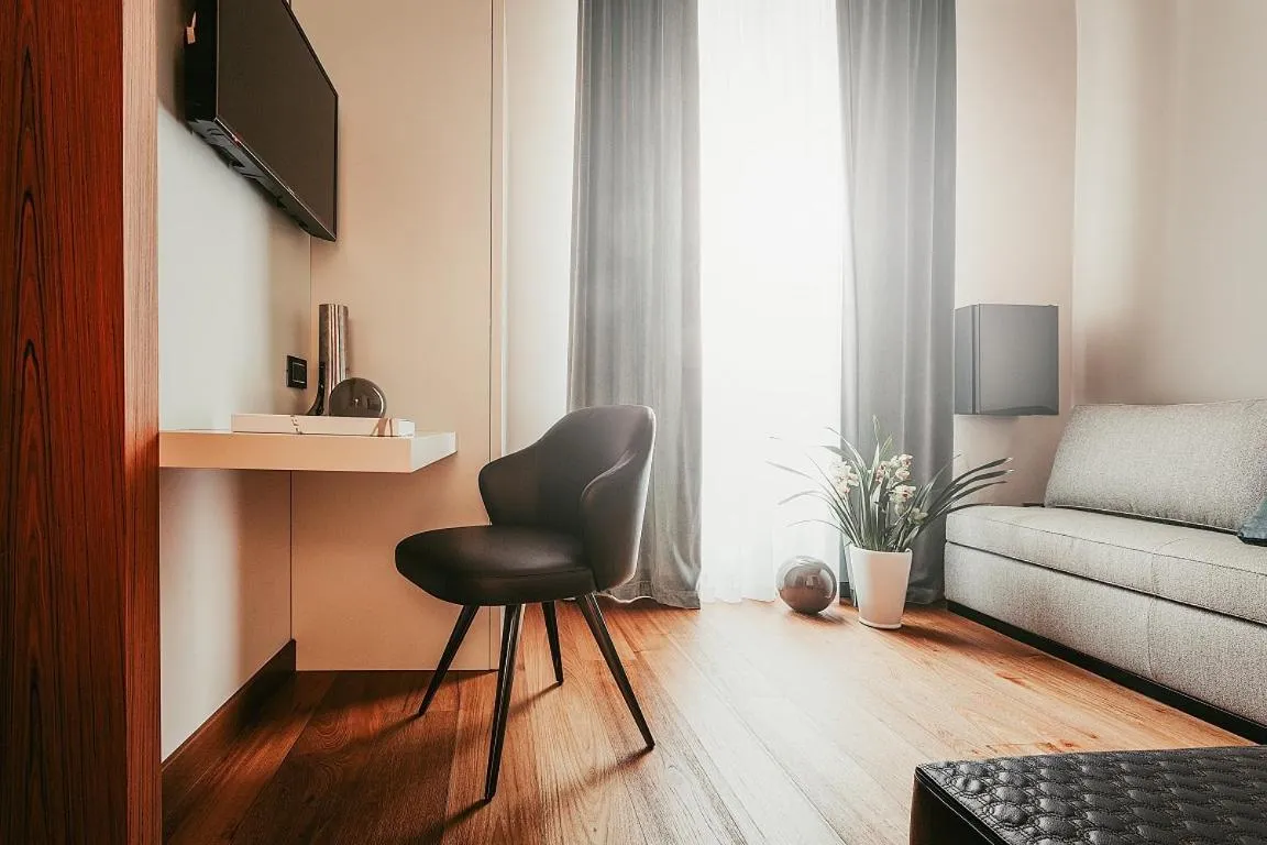 Bacã Suites, Restaurant & Bar