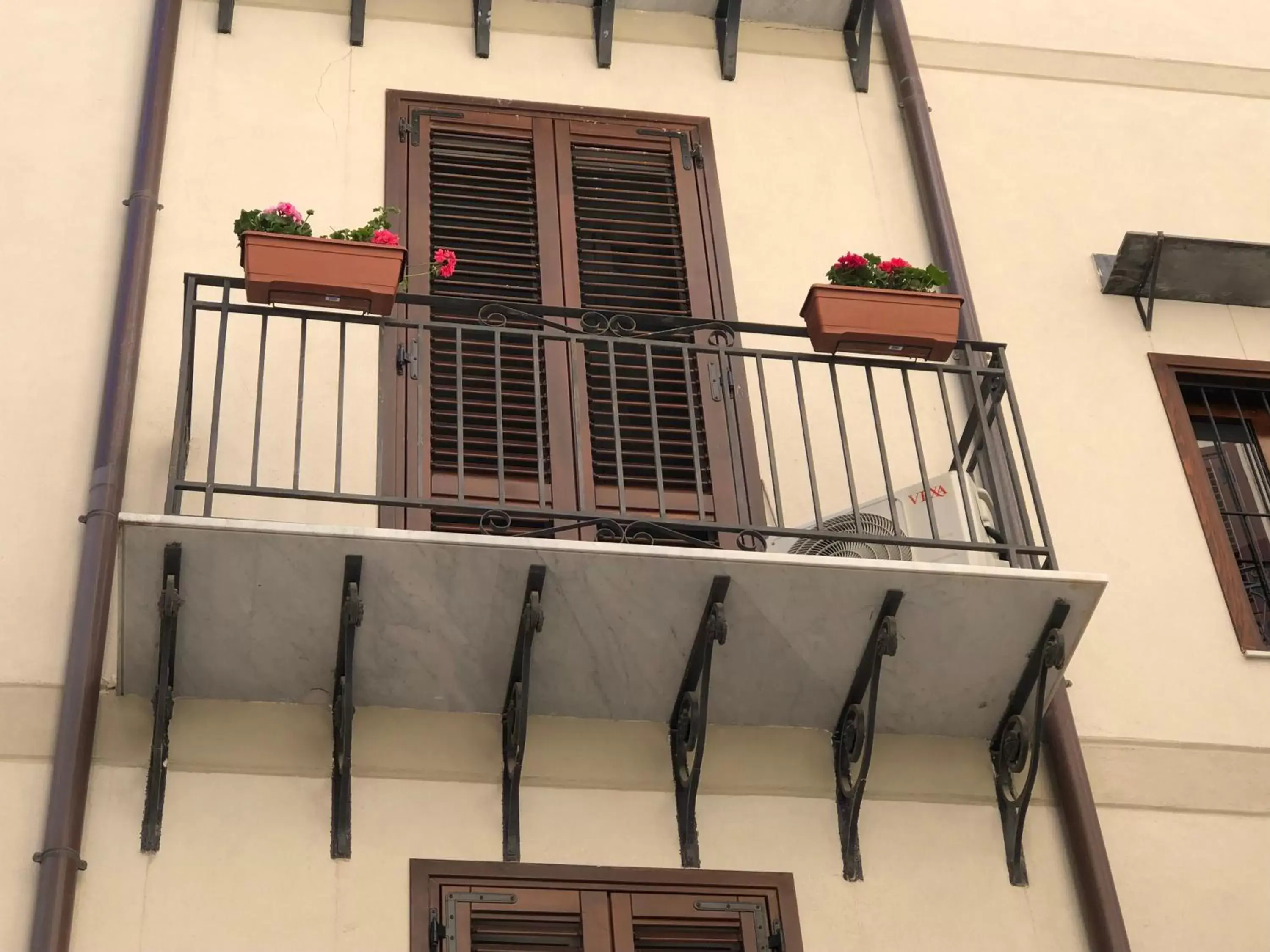 Property Building in Reginella B&B Palermo