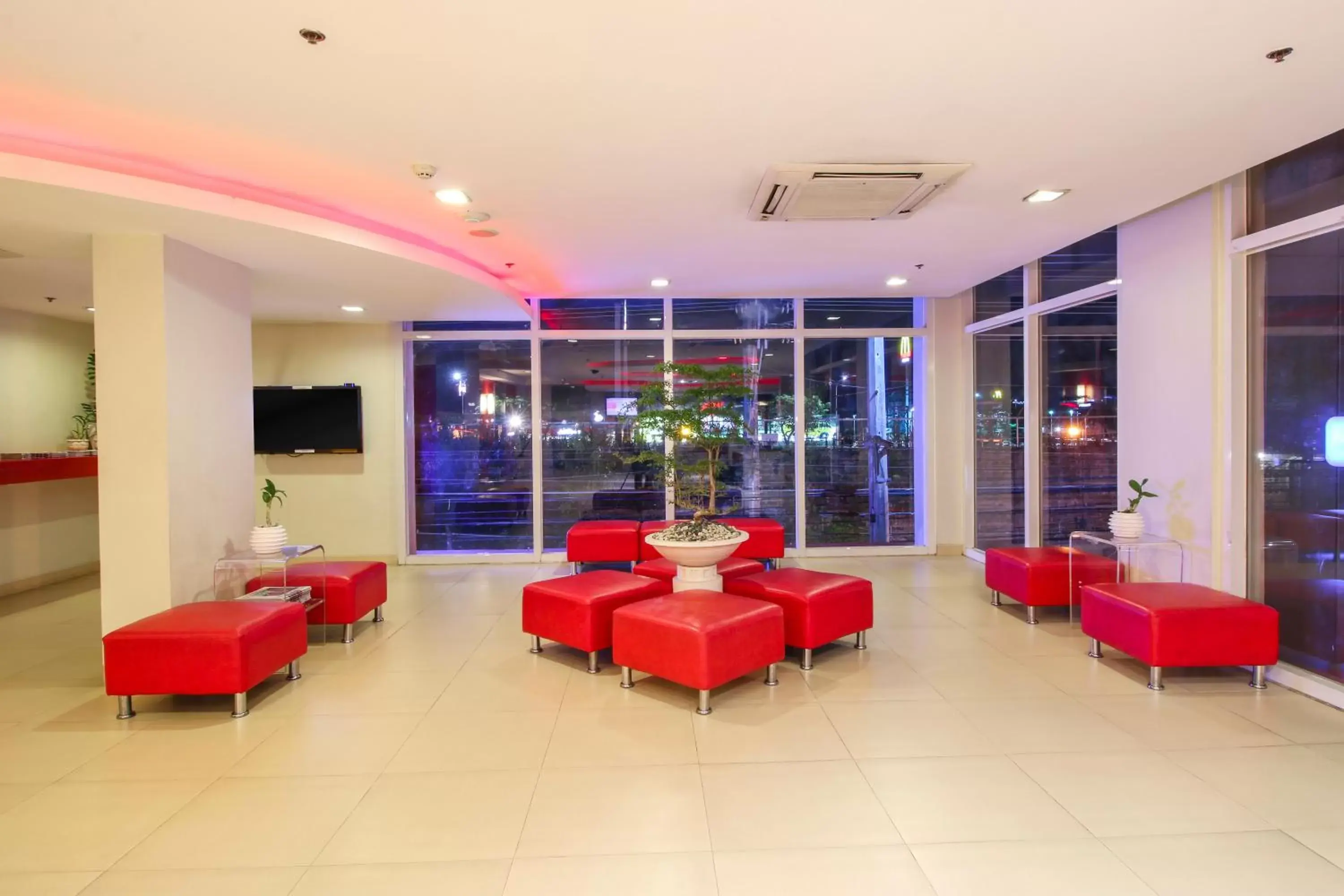 Lobby or reception, Lobby/Reception in Red Planet Clark Angeles City