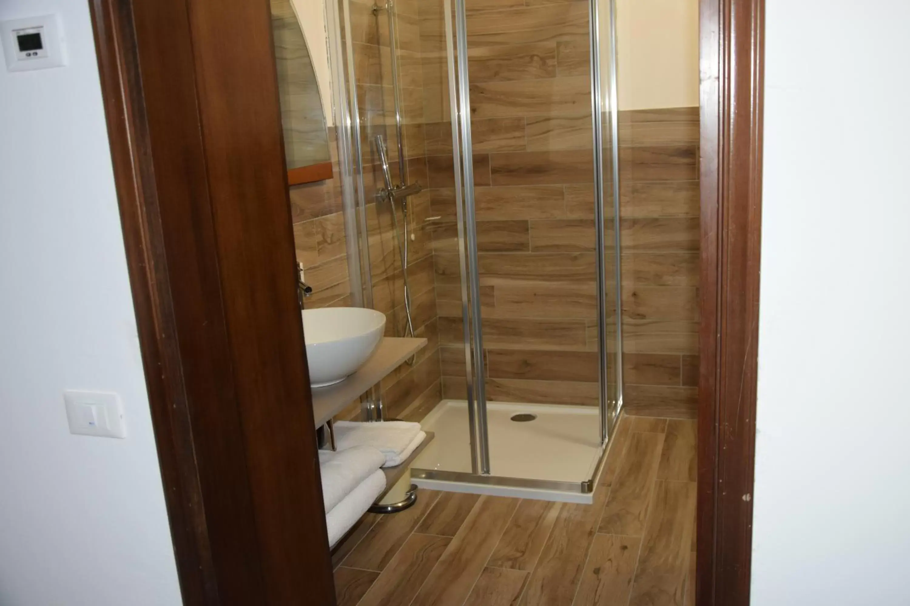 Shower, Bathroom in Bed & Breakfast Sinfonia