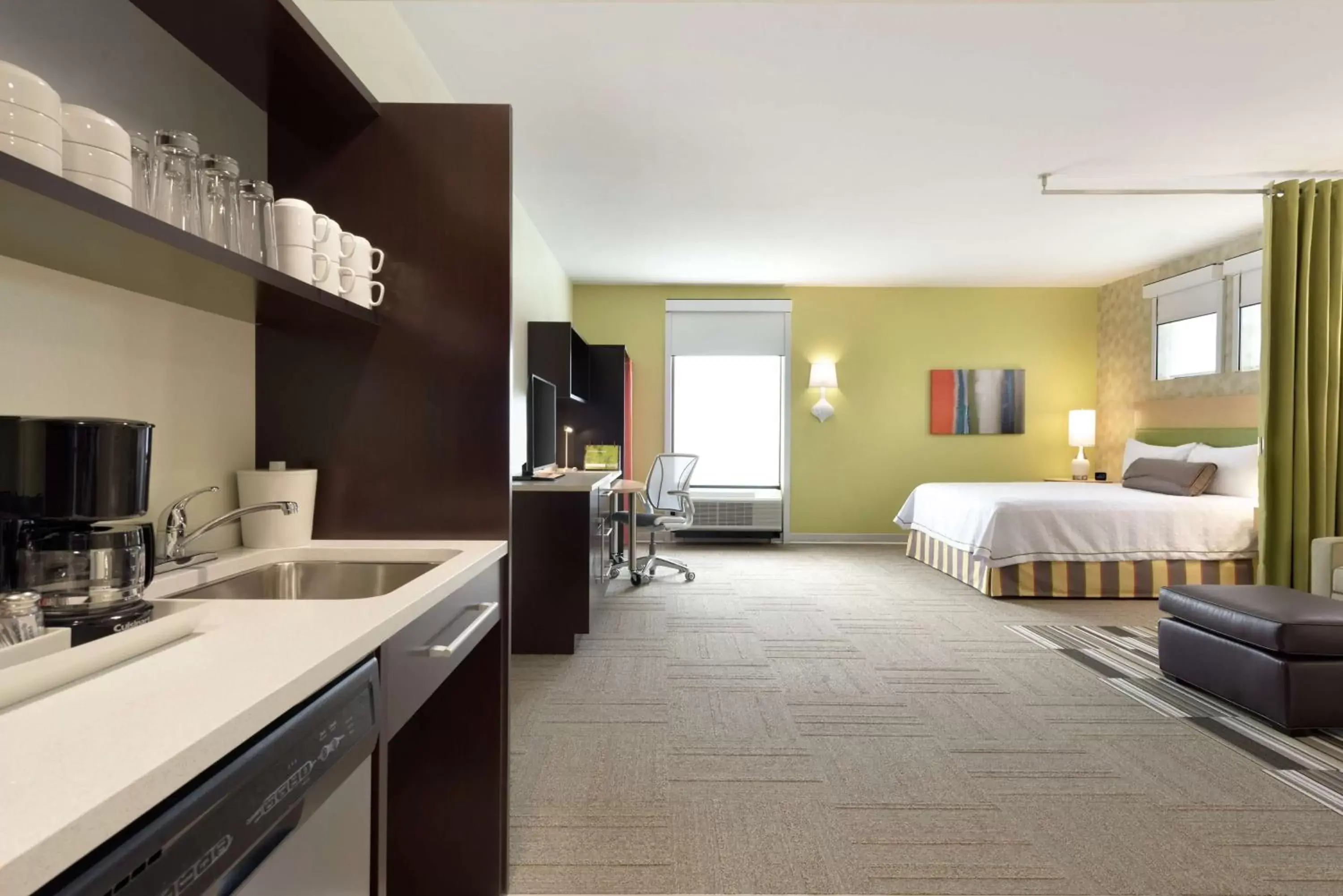 Bedroom, Kitchen/Kitchenette in Home2 Suites By Hilton La Crosse
