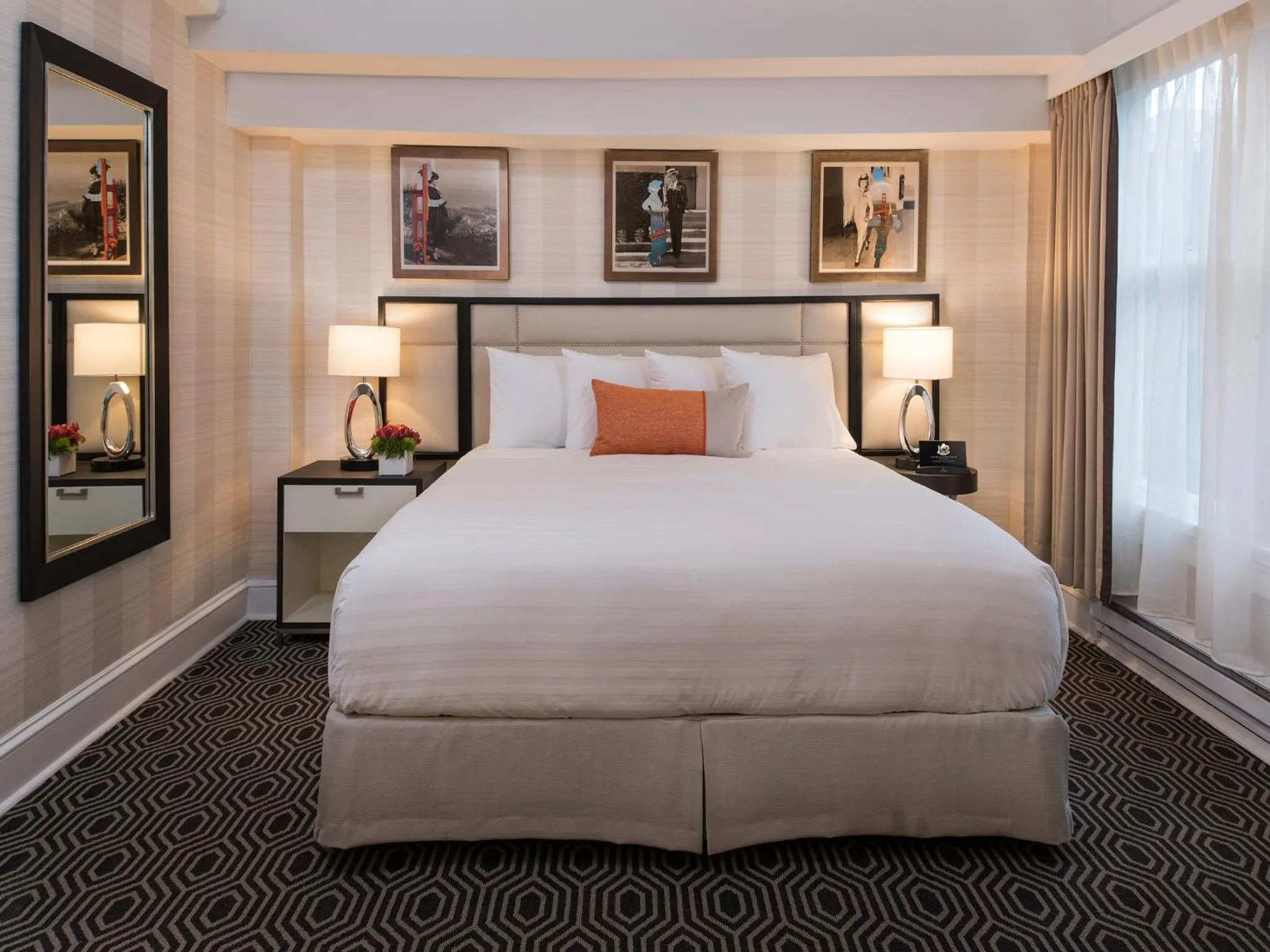 Bed in Inn at Union Square