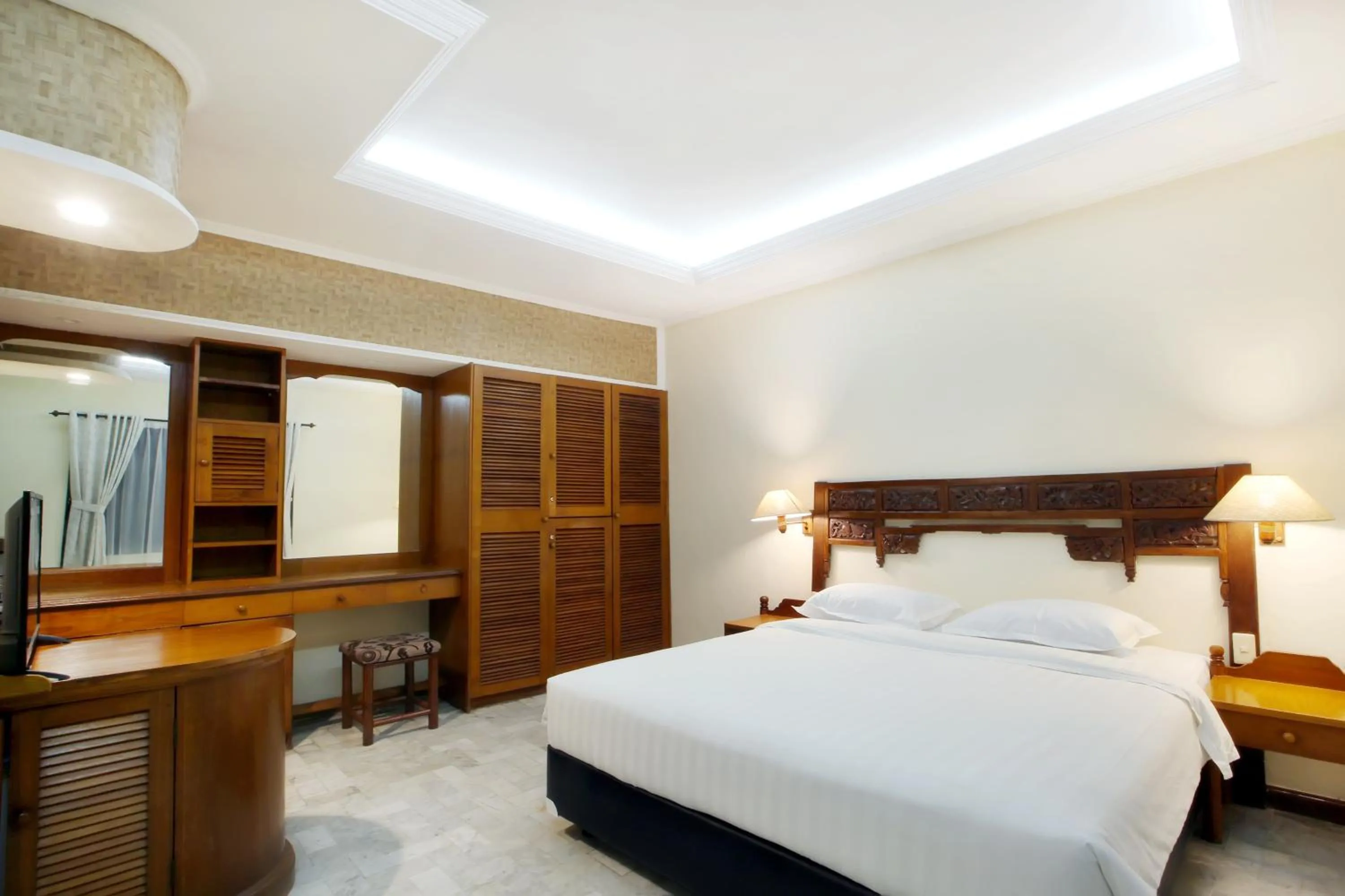 Photo of the whole room, Bed in Bali Bungalo Hotel