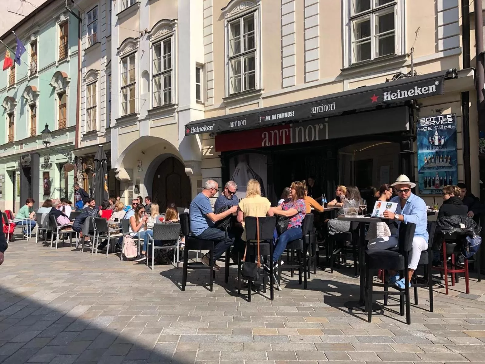 Property building in Aapartamentoos