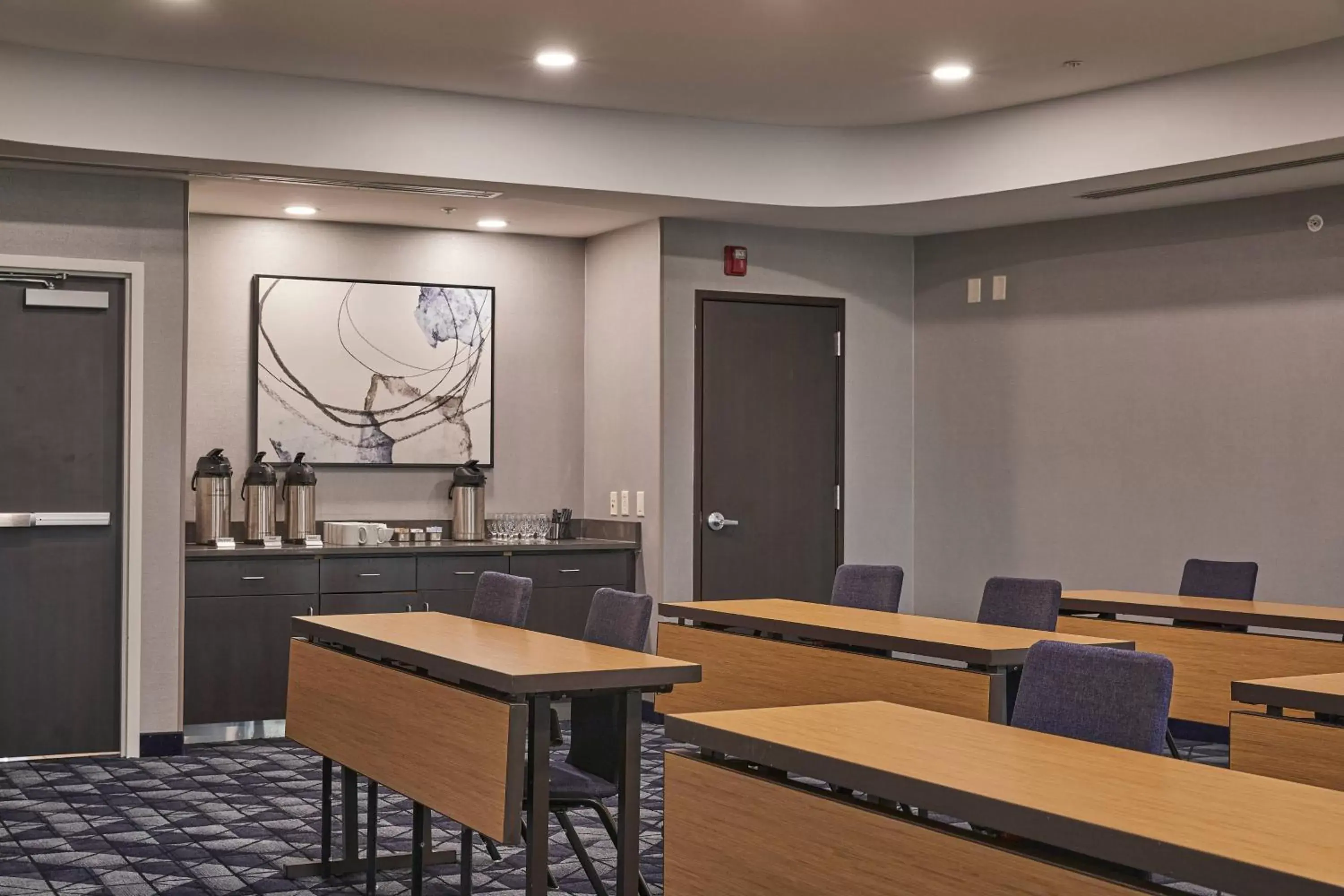 Meeting/conference room in Courtyard Medford Airport