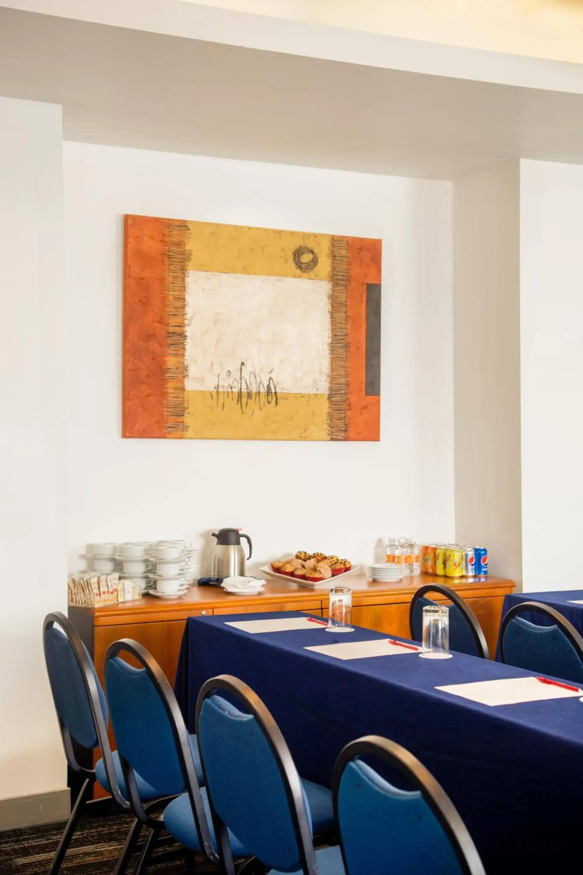 Meeting/conference room, Restaurant/Places to Eat in Fiesta Inn Monterrey Tecnologico