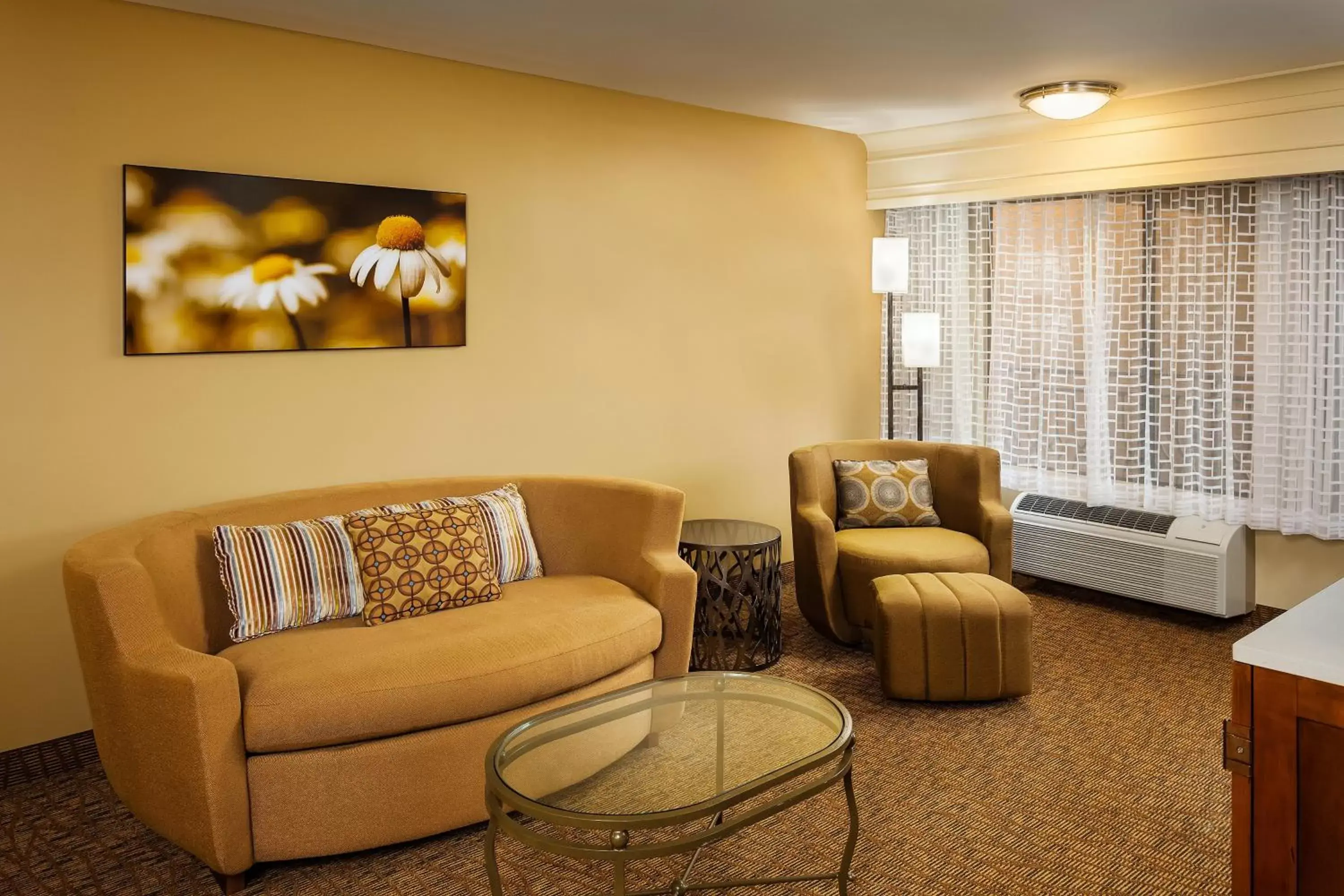 Photo of the whole room in Holiday Inn Express Simi Valley by IHG Photo of the whole room in Holiday Inn Express Simi Valley by IHG