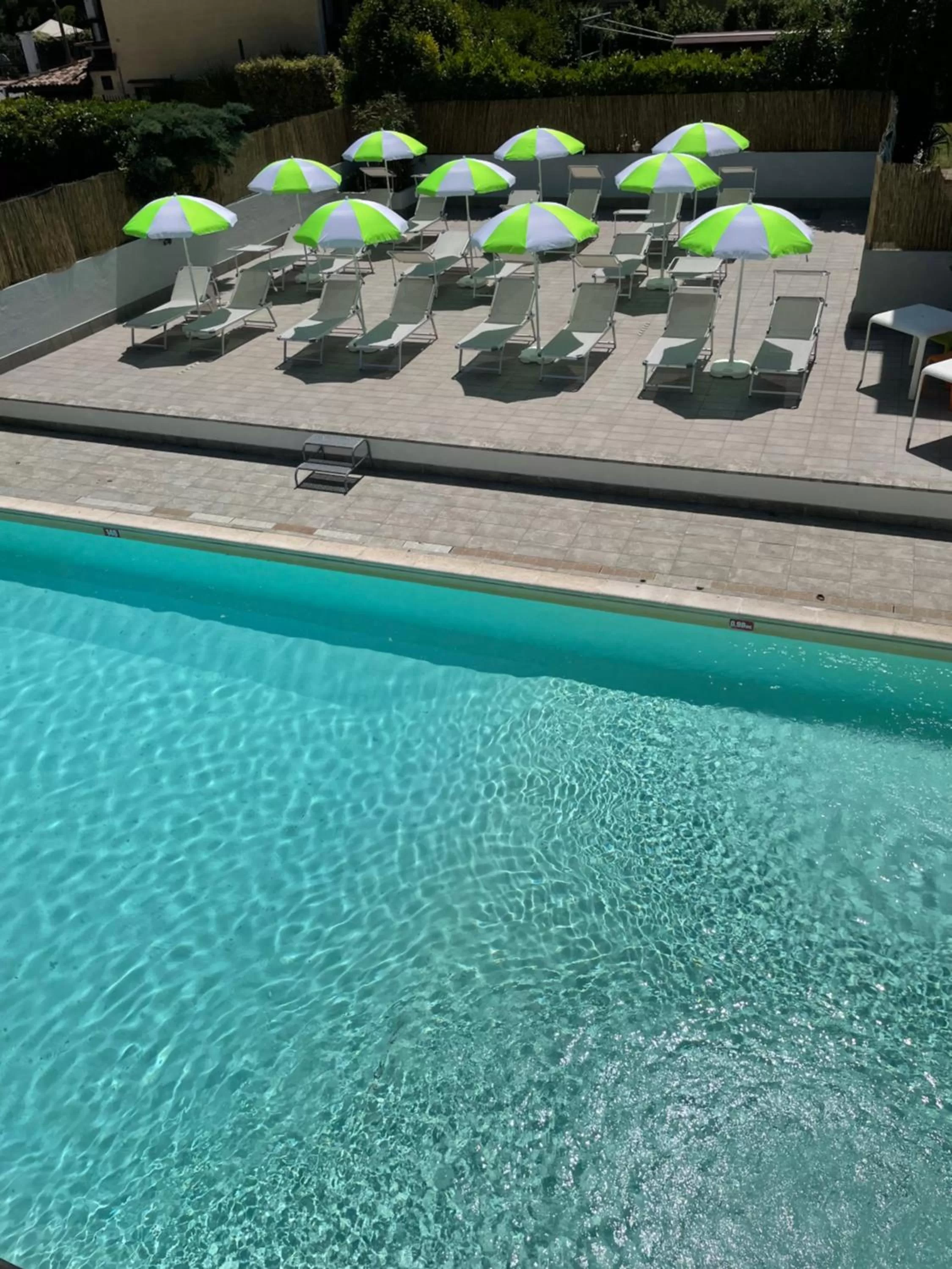 Solarium in HOTEL VITTORIA