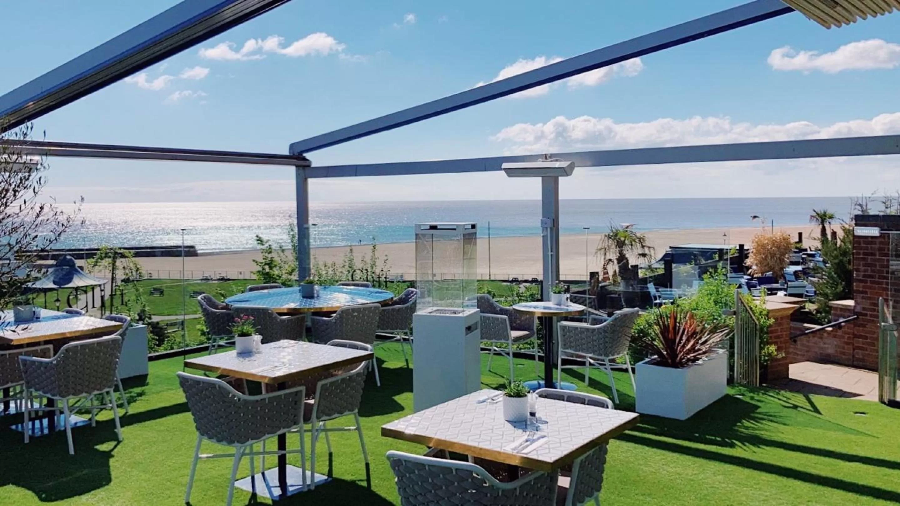 Balcony/Terrace in Cliff Hotel