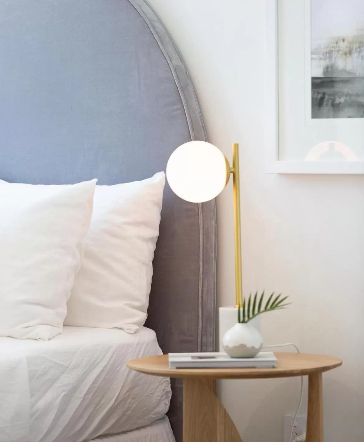 Bed in Vue Broadbeach - Official