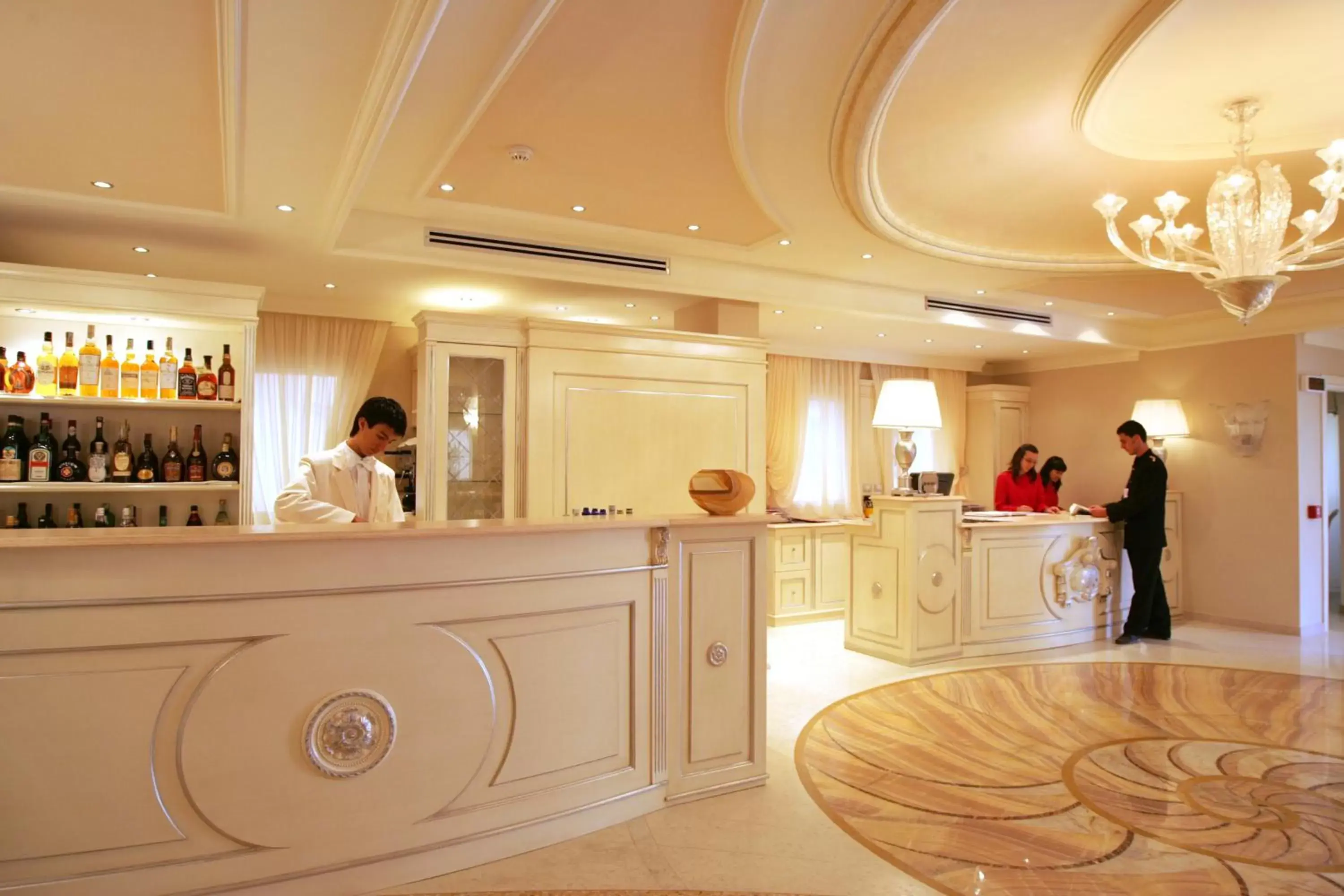 Lounge or bar in Palace Hotel Vieste Lounge or bar in Palace Hotel Vieste