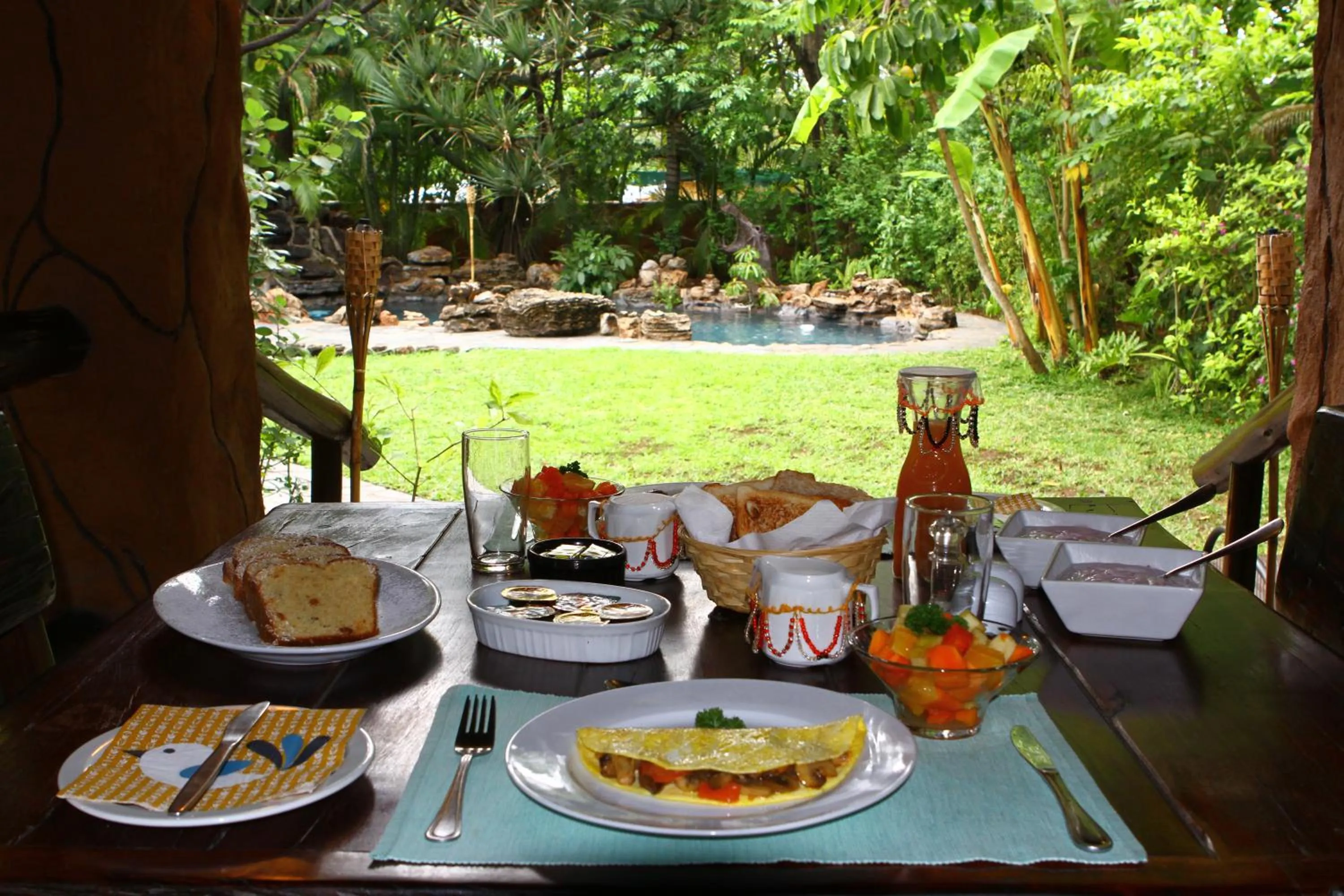 Swimming pool in Kaia Tani Exclusive Guesthouse