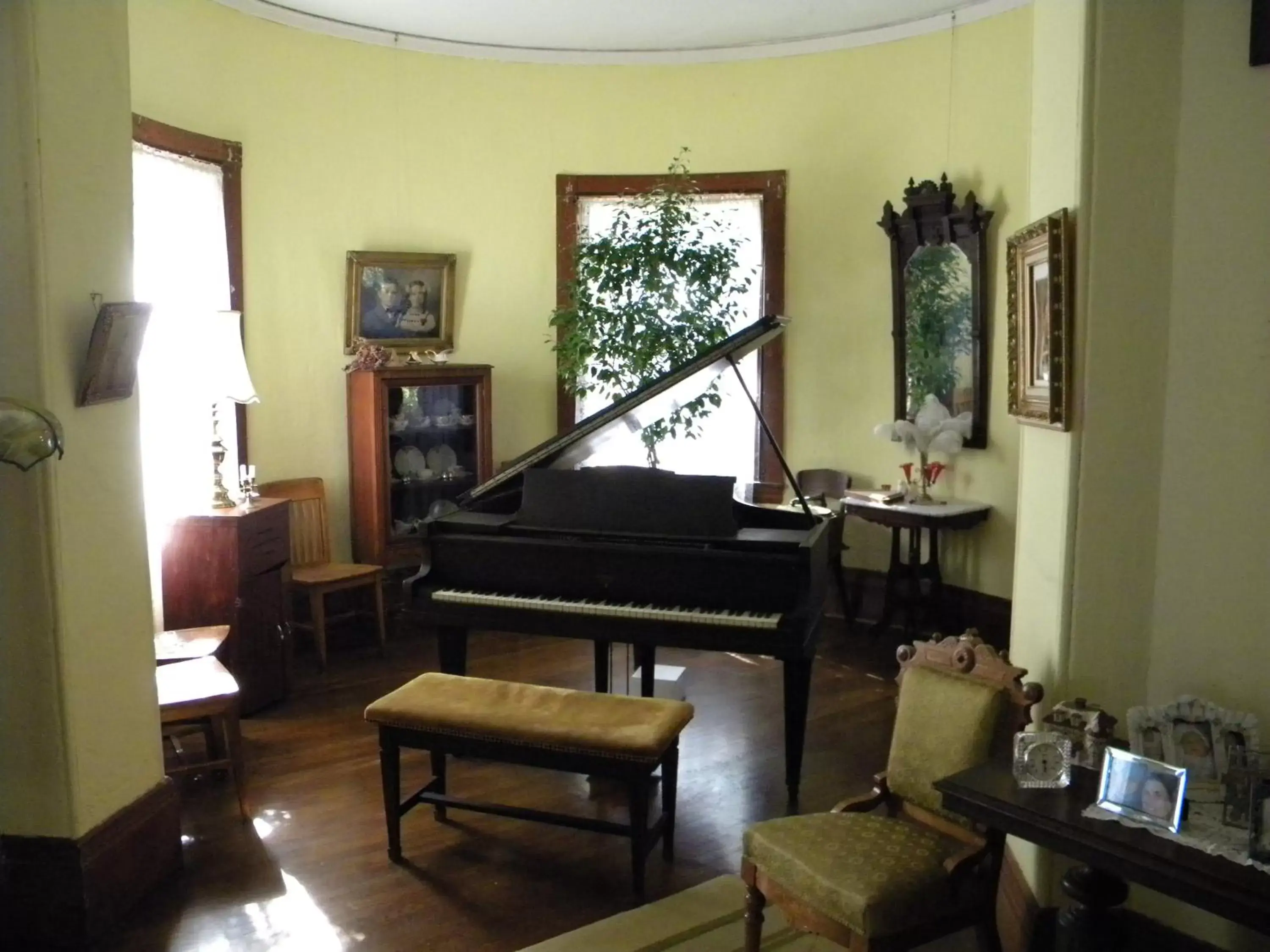 Communal lounge/ TV room, Seating Area in Lehmann House Bed & Breakfast