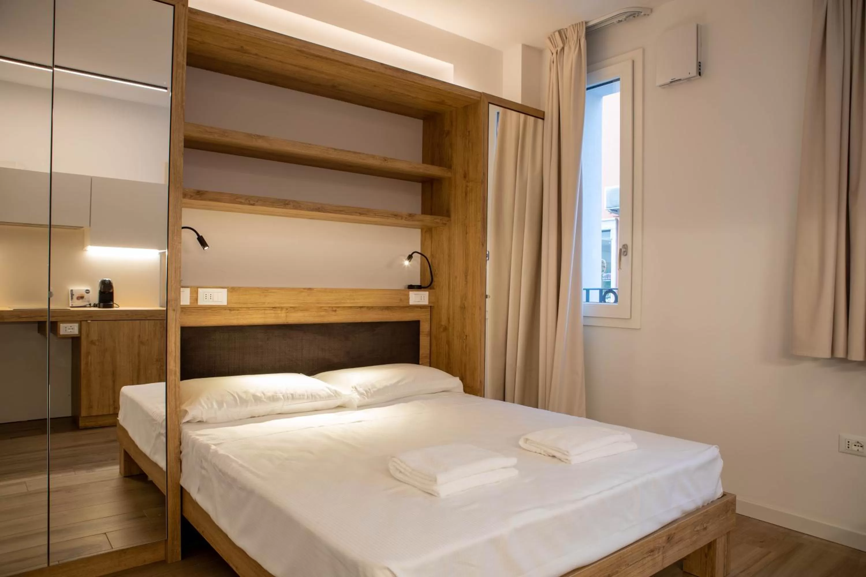 Bedroom, Bed in Vespasiani Suites