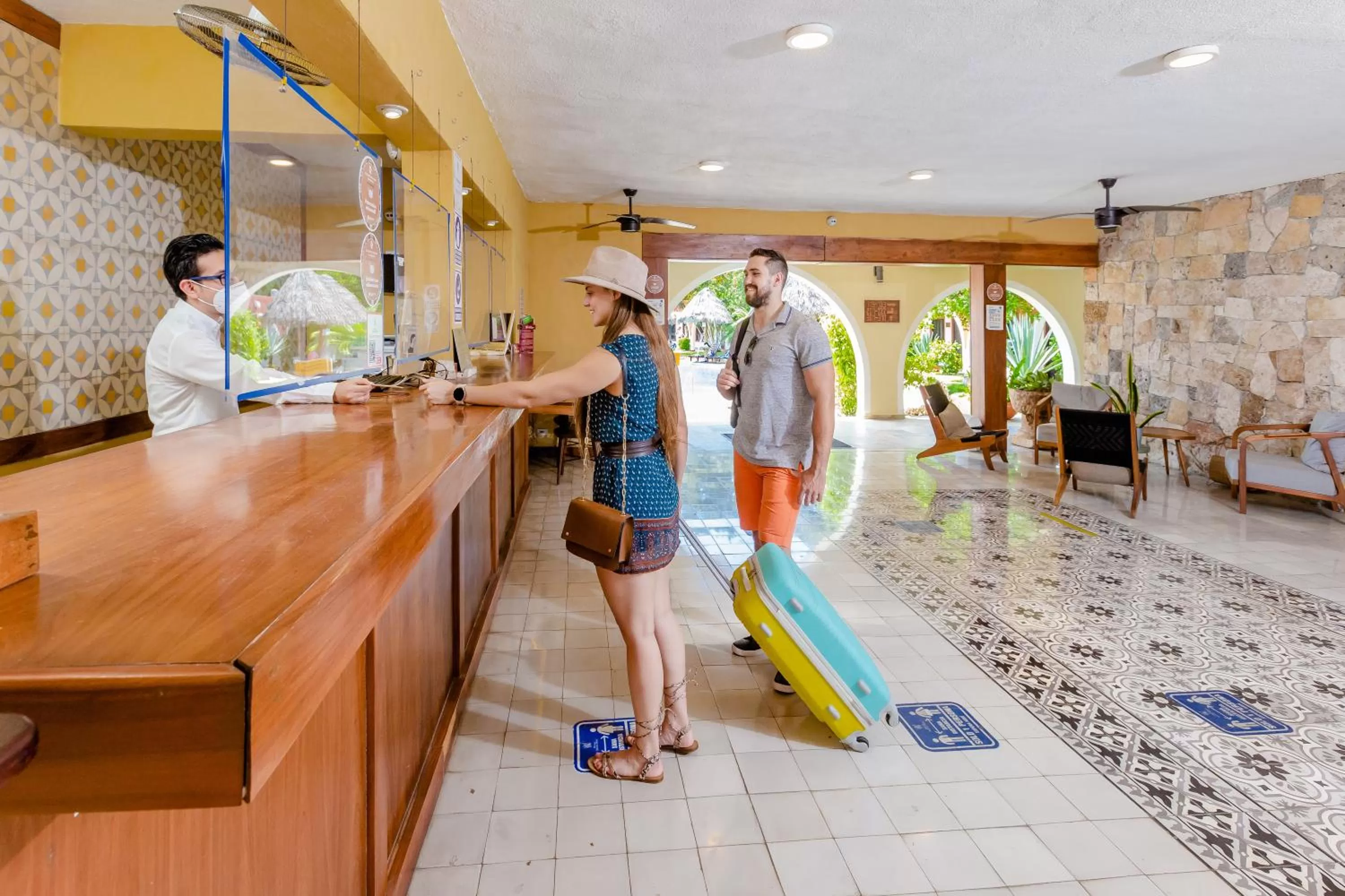 Lobby or reception in Hacienda Inn Aeropuerto