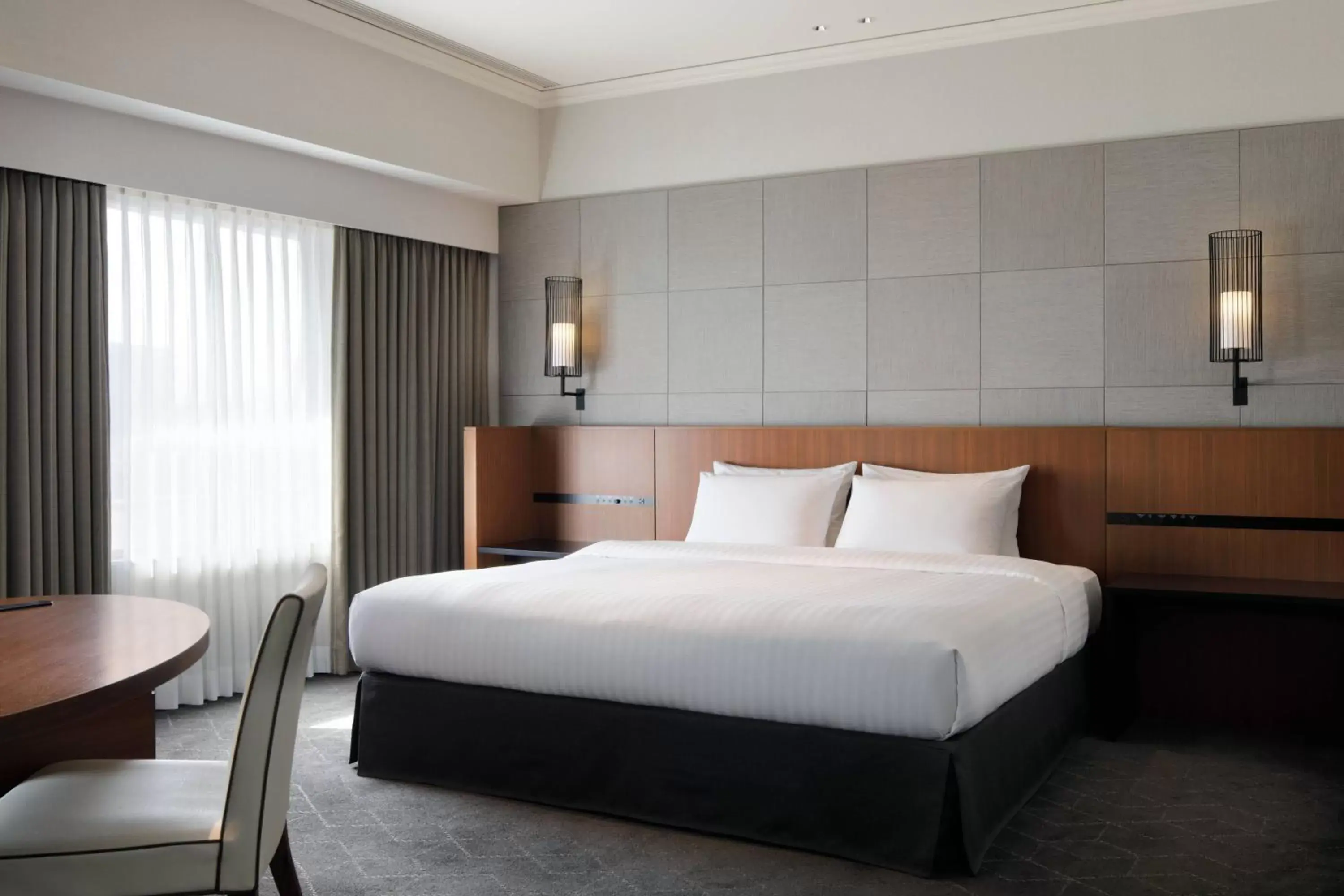 Photo of the whole room, Bed in Courtyard by Marriott Shin-Osaka Station