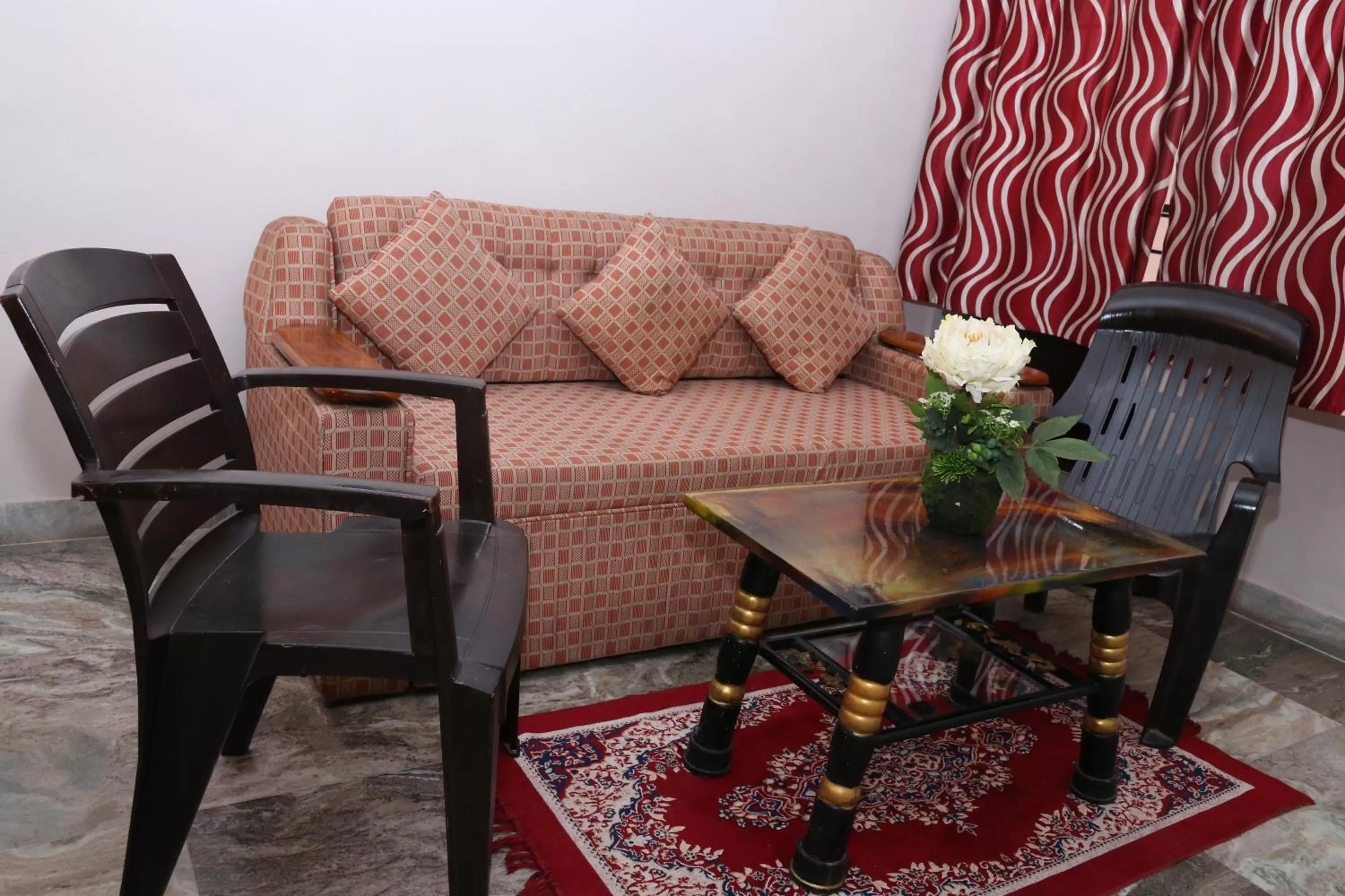 Dining area, Seating Area in The Elite Apartment Hotel