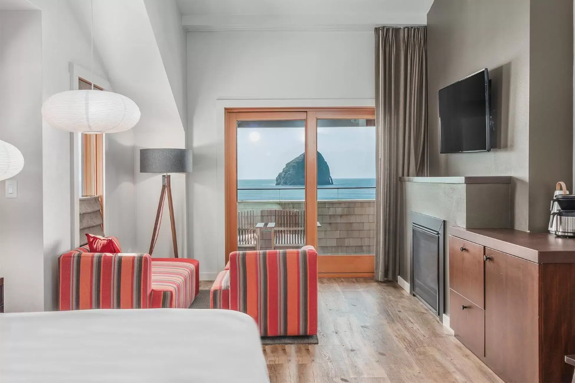 Bed in Headlands Coastal Lodge & Spa Bed in Headlands Coastal Lodge & Spa