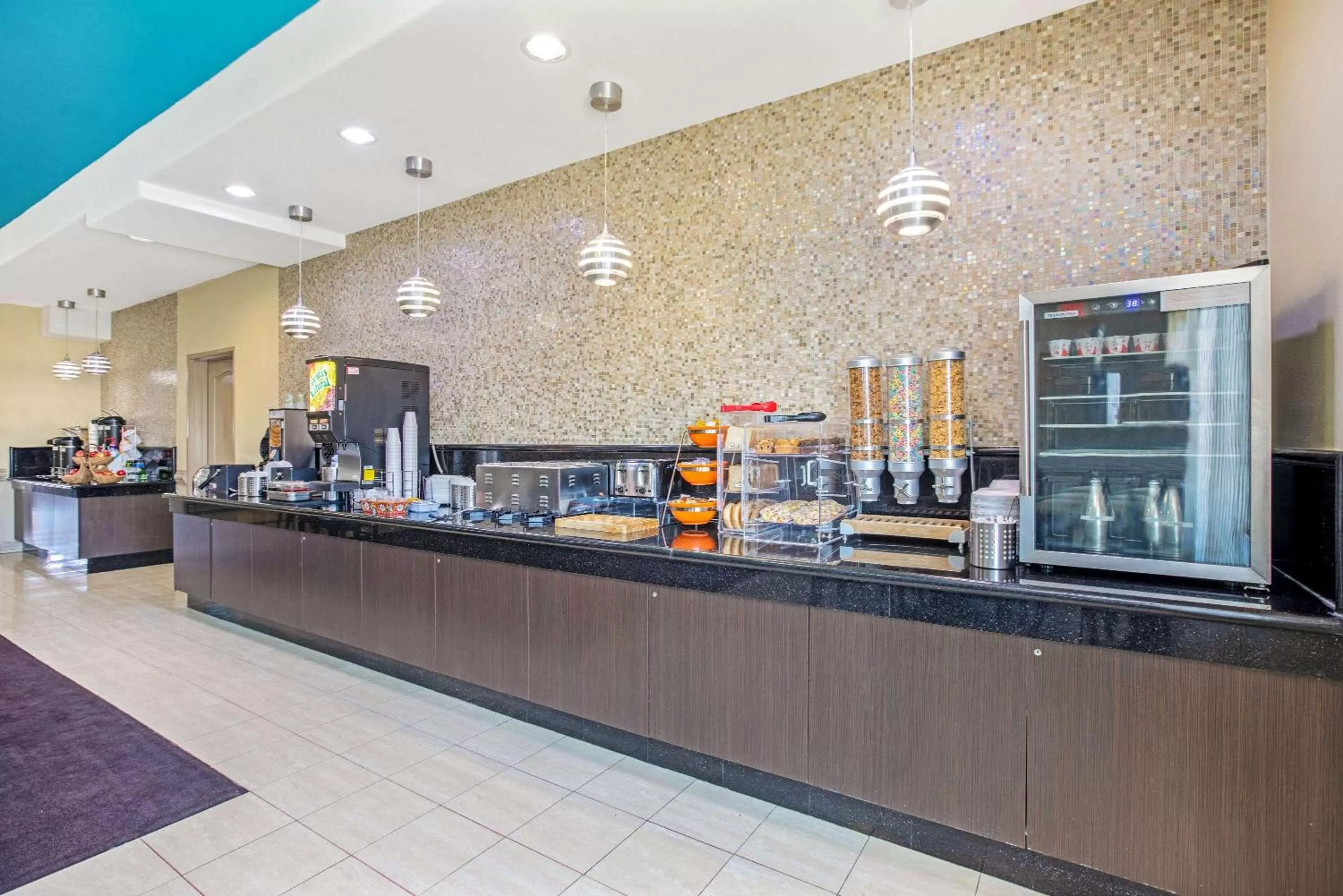 Restaurant/places to eat in La Quinta by Wyndham Corpus Christi Airport