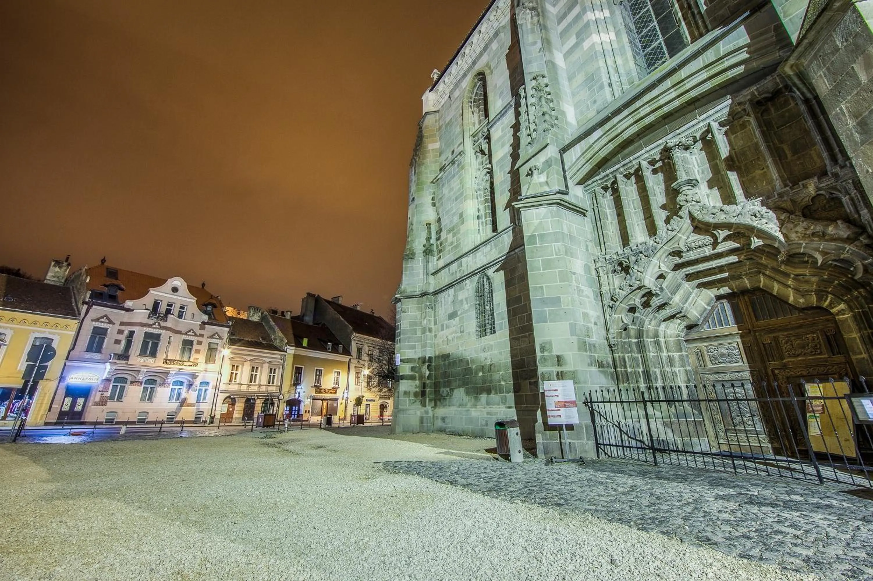 Facade/entrance in Residence Central Annapolis