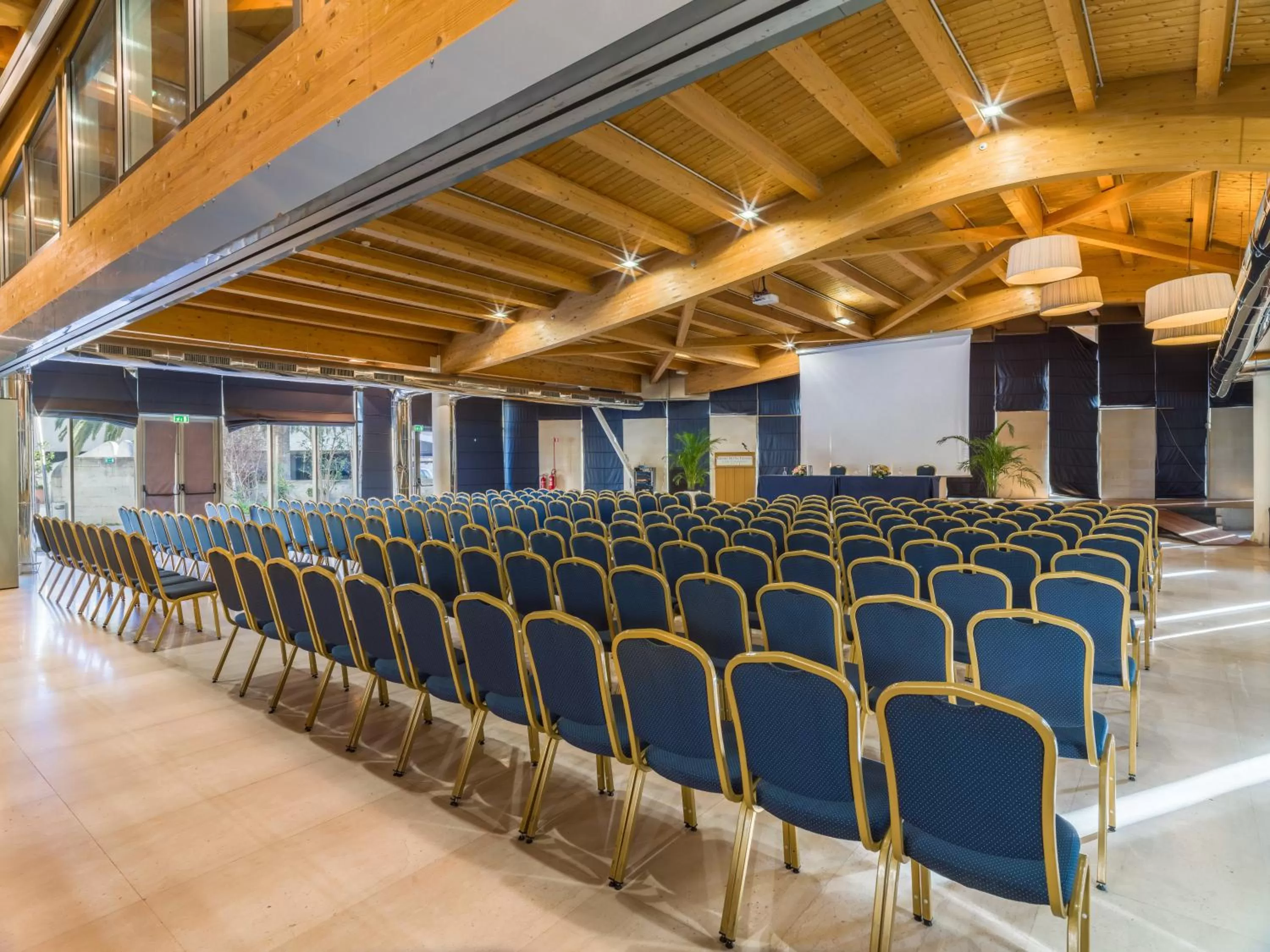 Business facilities in Grand Hotel Tiziano E Dei Congressi