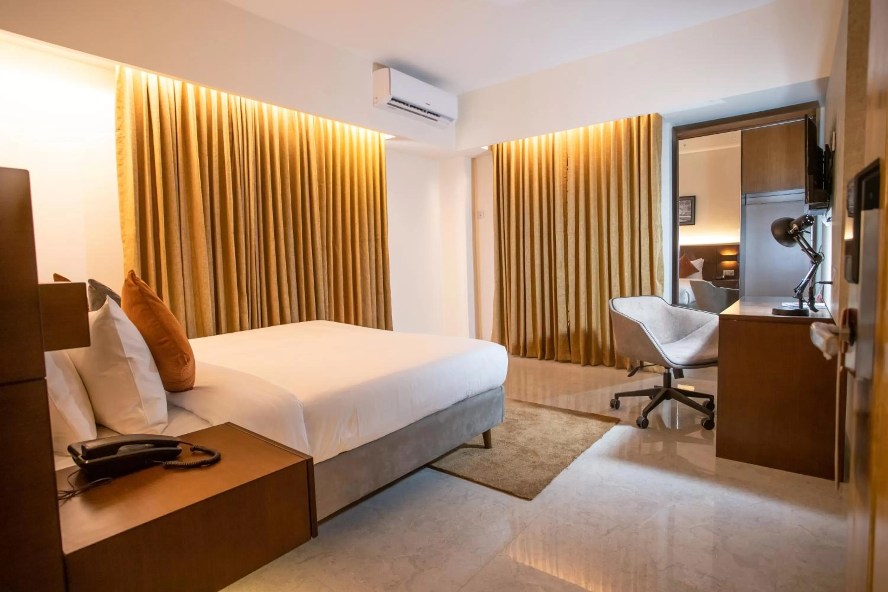 Photo of the whole room, Bed in Jatra Flagship Chattogram City Centre